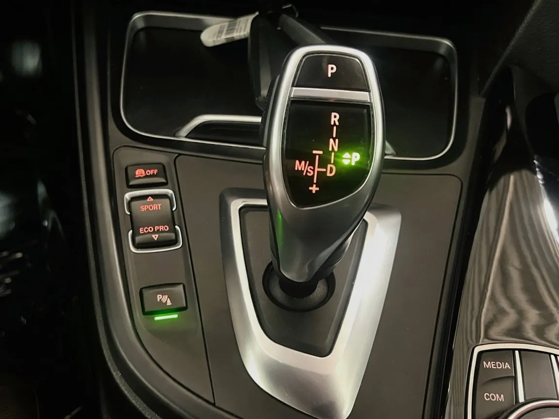 BMW 4 Series photo 13