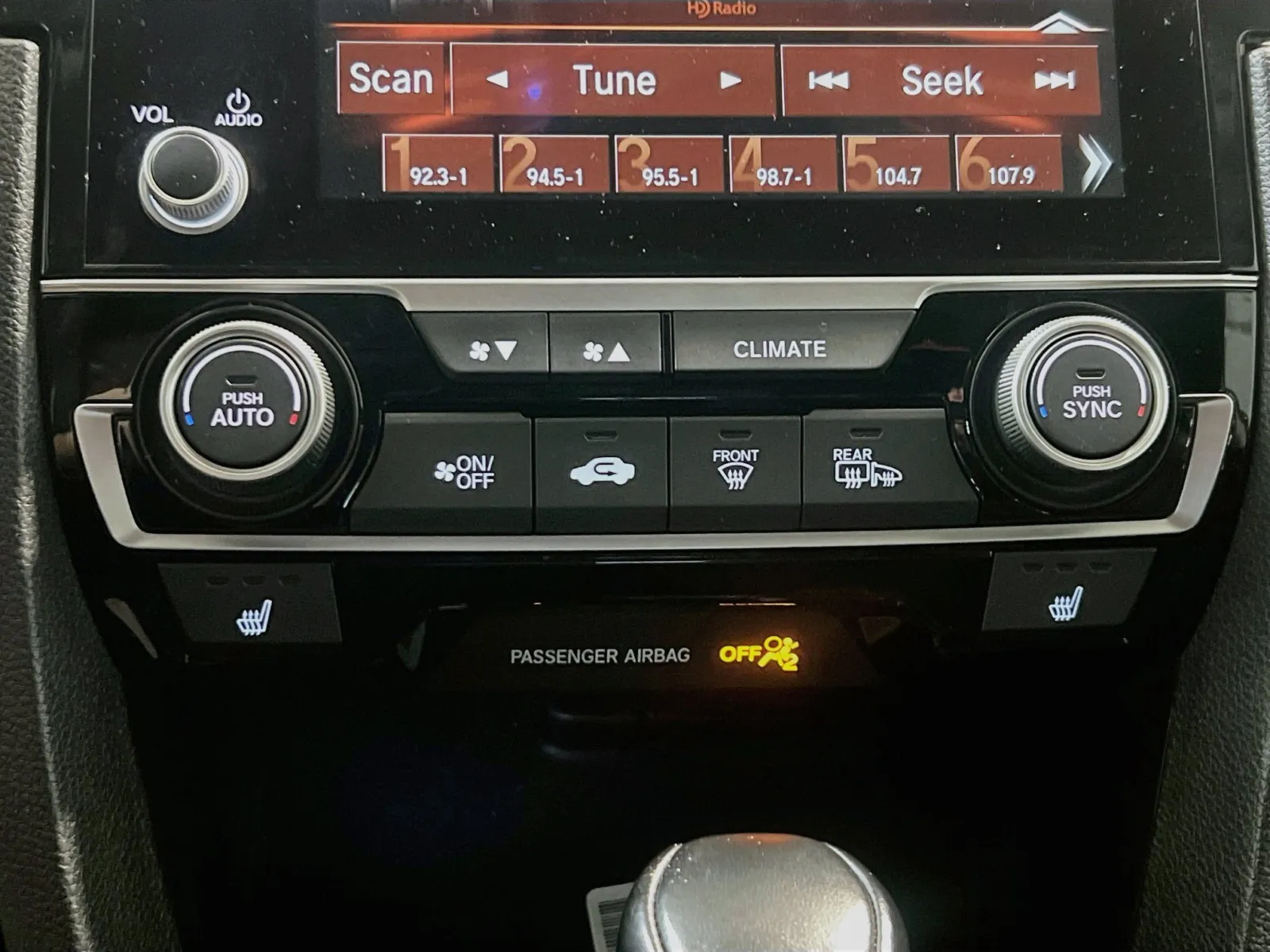 Honda Civic photo 11