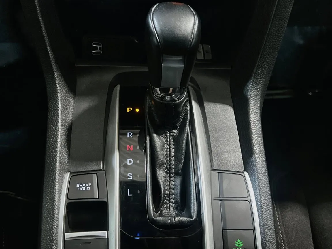 Honda Civic photo 12