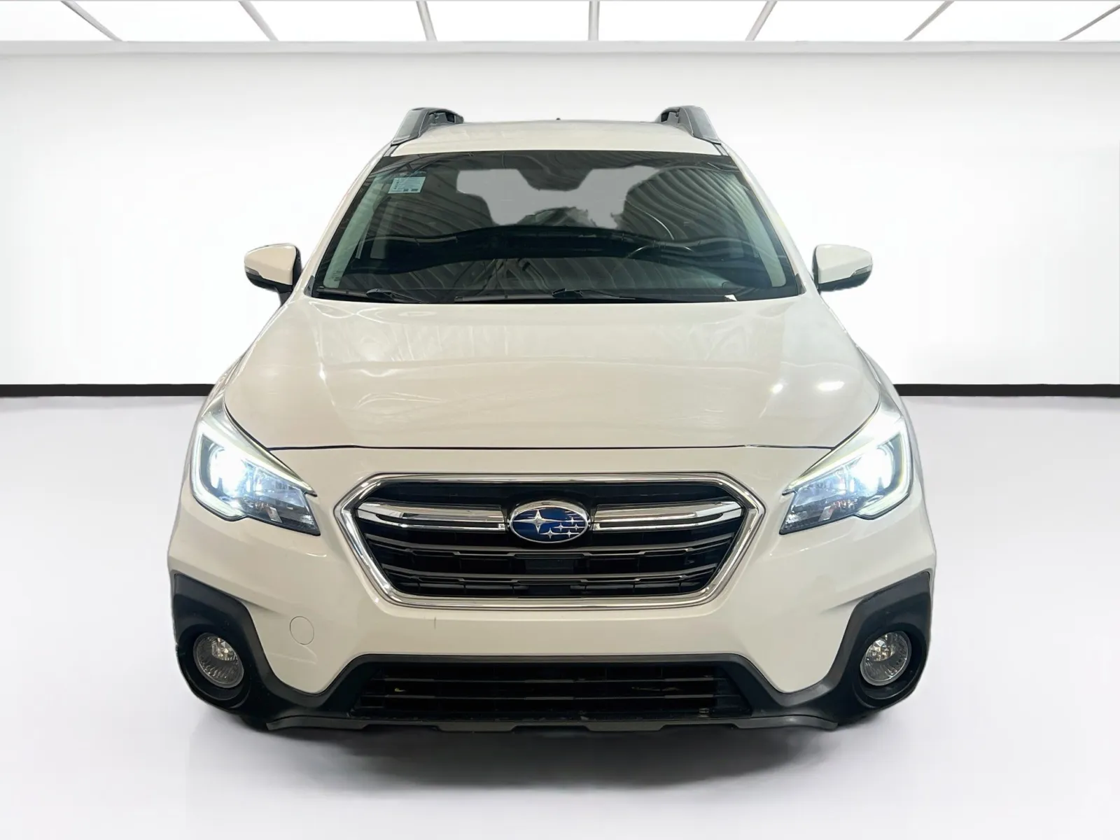 Subaru Outback photo 2