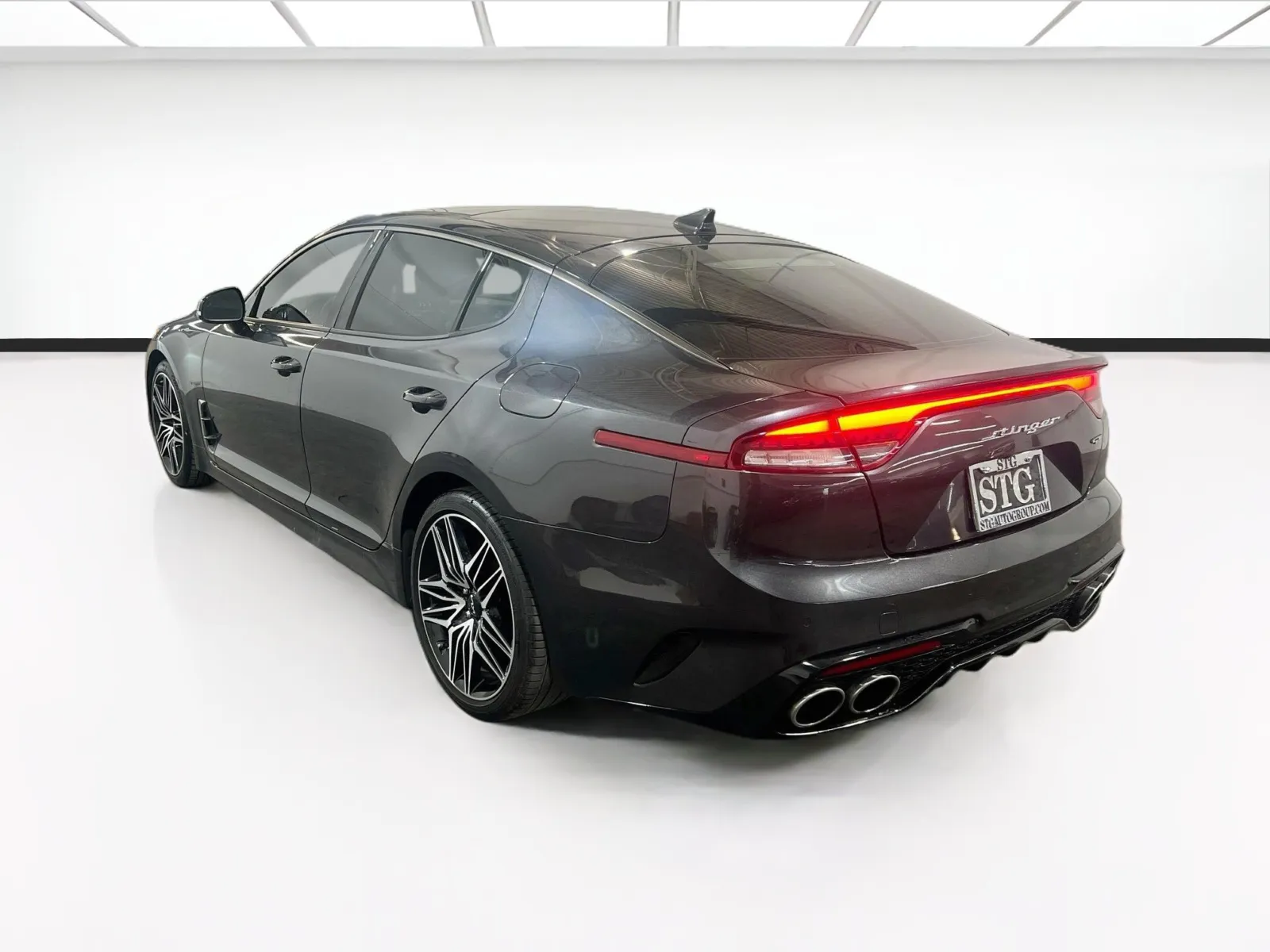 Kia Stinger photo 6