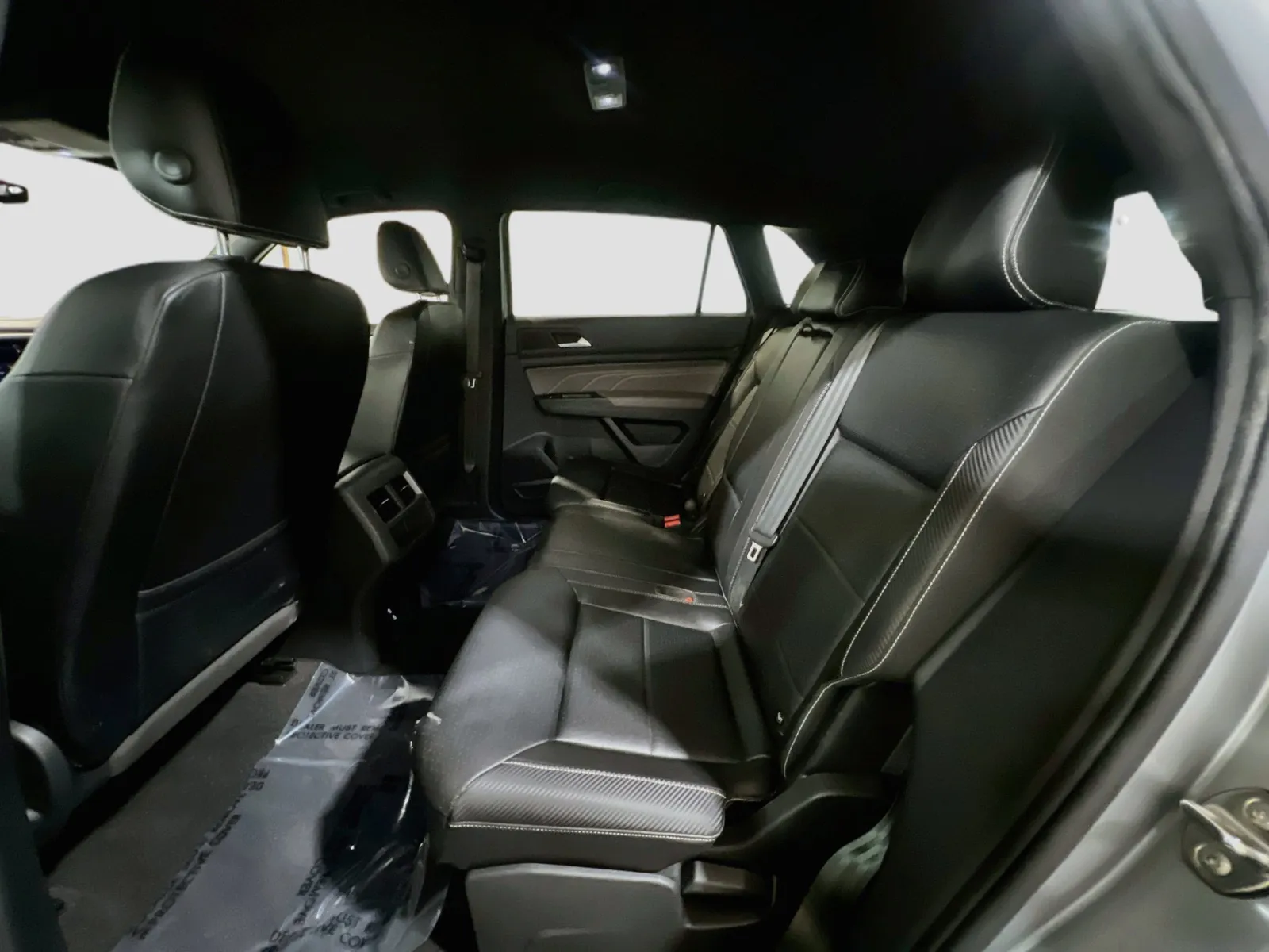 Volkswagen Atlas Cross Sport photo 16
