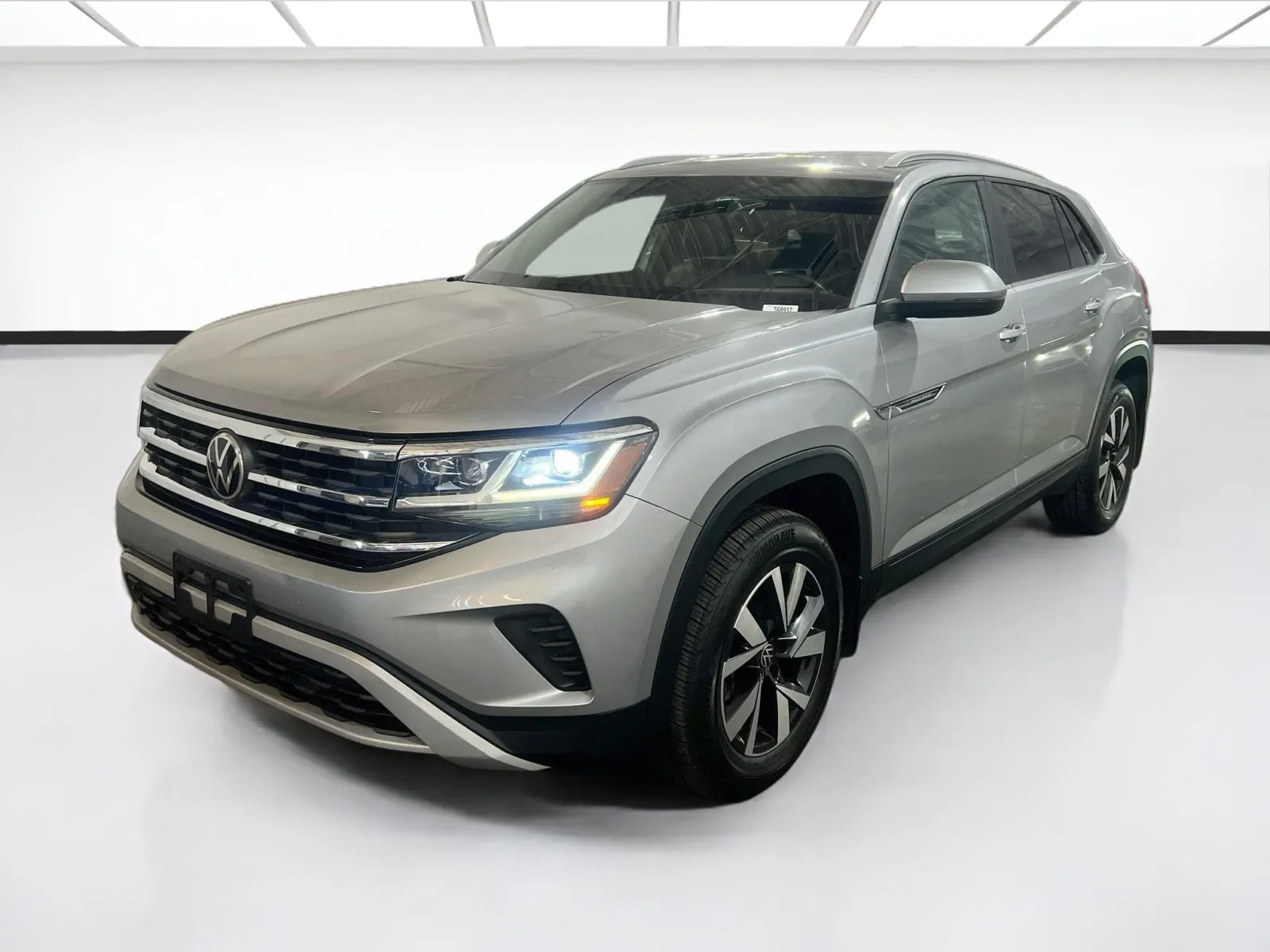 Silver 2021 Volkswagen Atlas Cross Sport 2.0T SE for sale in Chandler, AZ