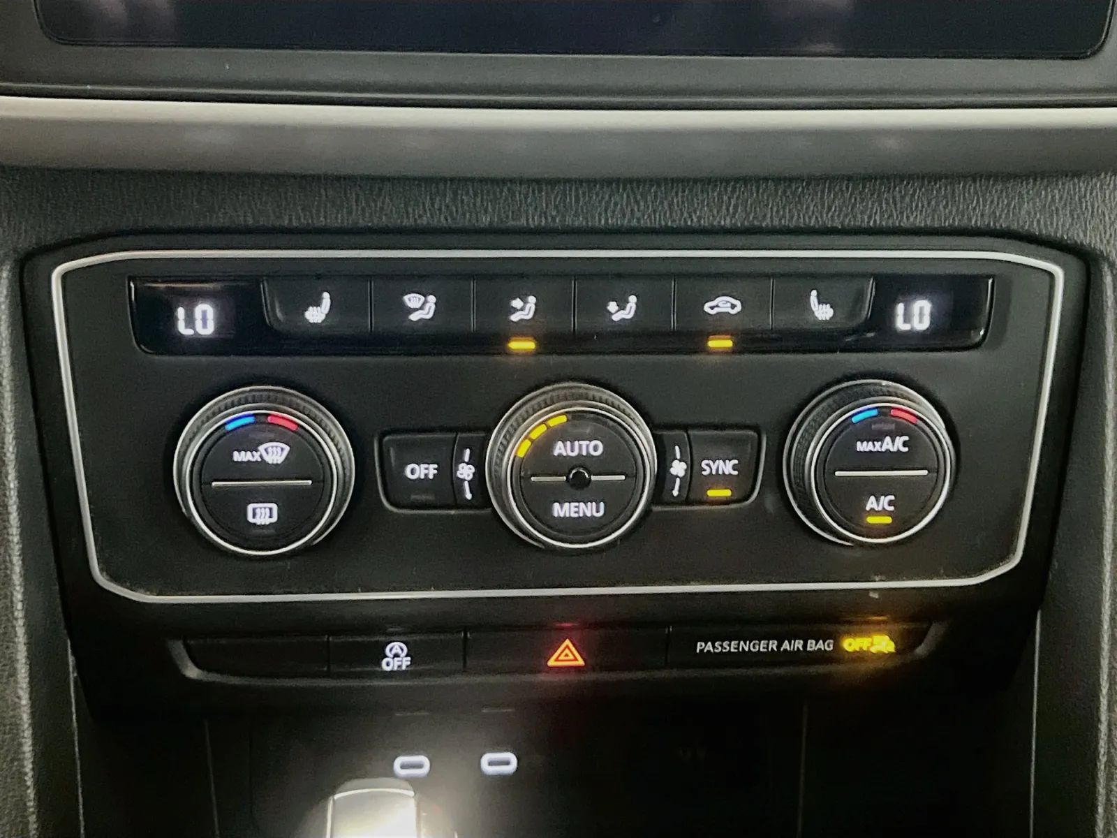 Volkswagen Atlas Cross Sport photo 11