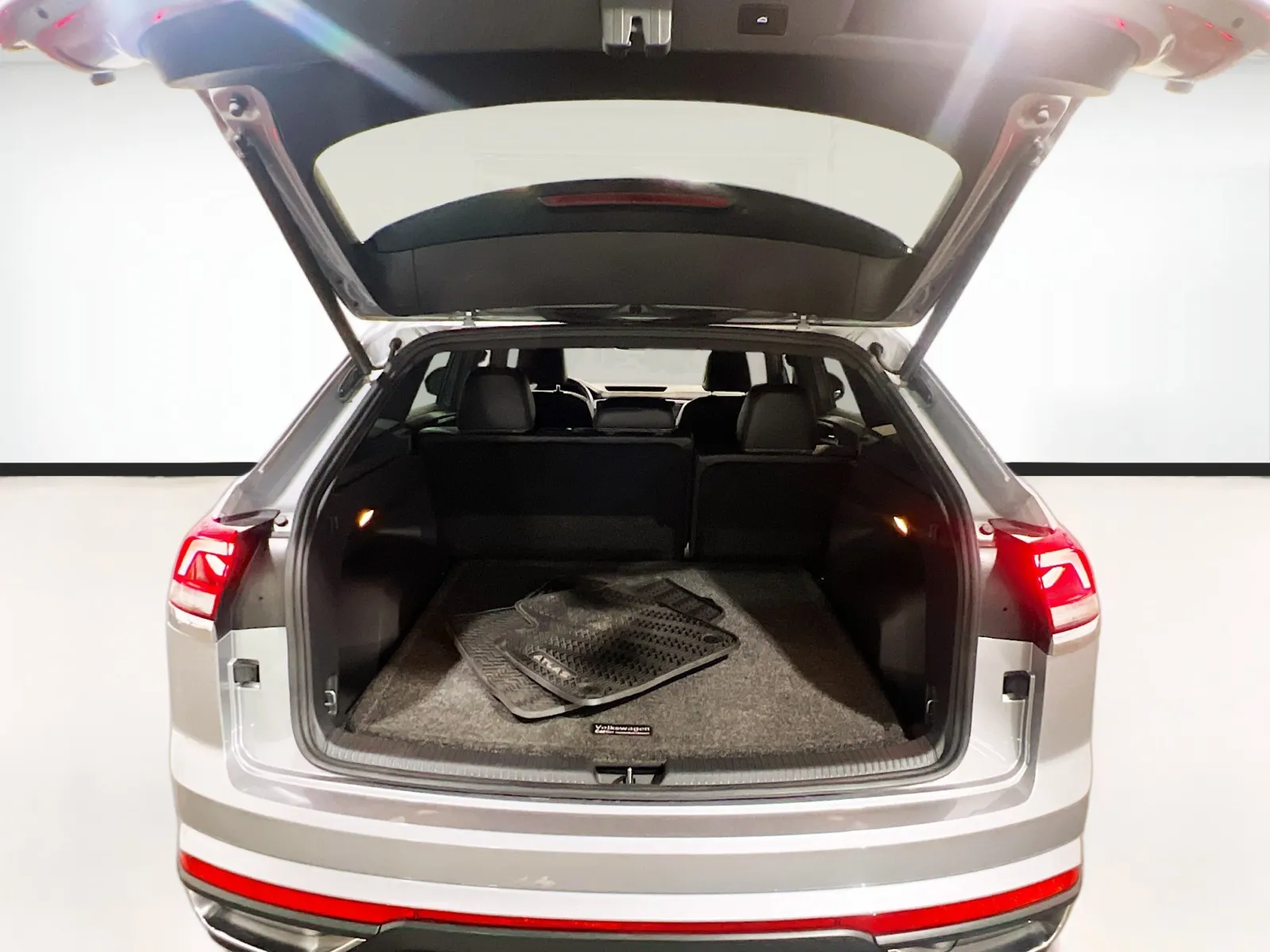 Volkswagen Atlas Cross Sport photo 18