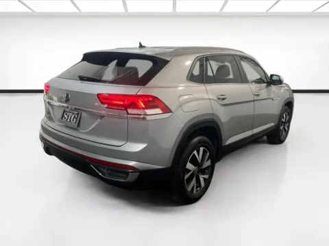 More photos of 2021 Volkswagen Atlas Cross Sport 2.0T SE at STG Chandler, AZ