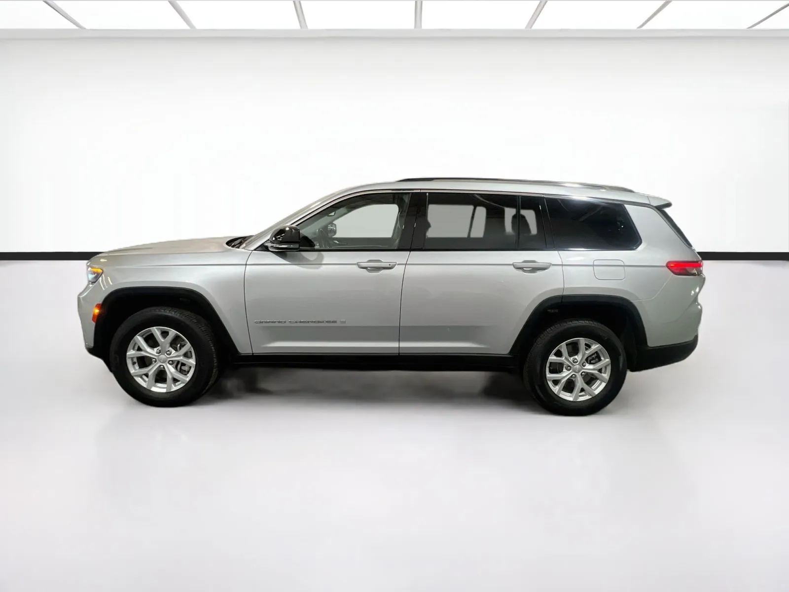 Jeep Grand Cherokee L photo 24