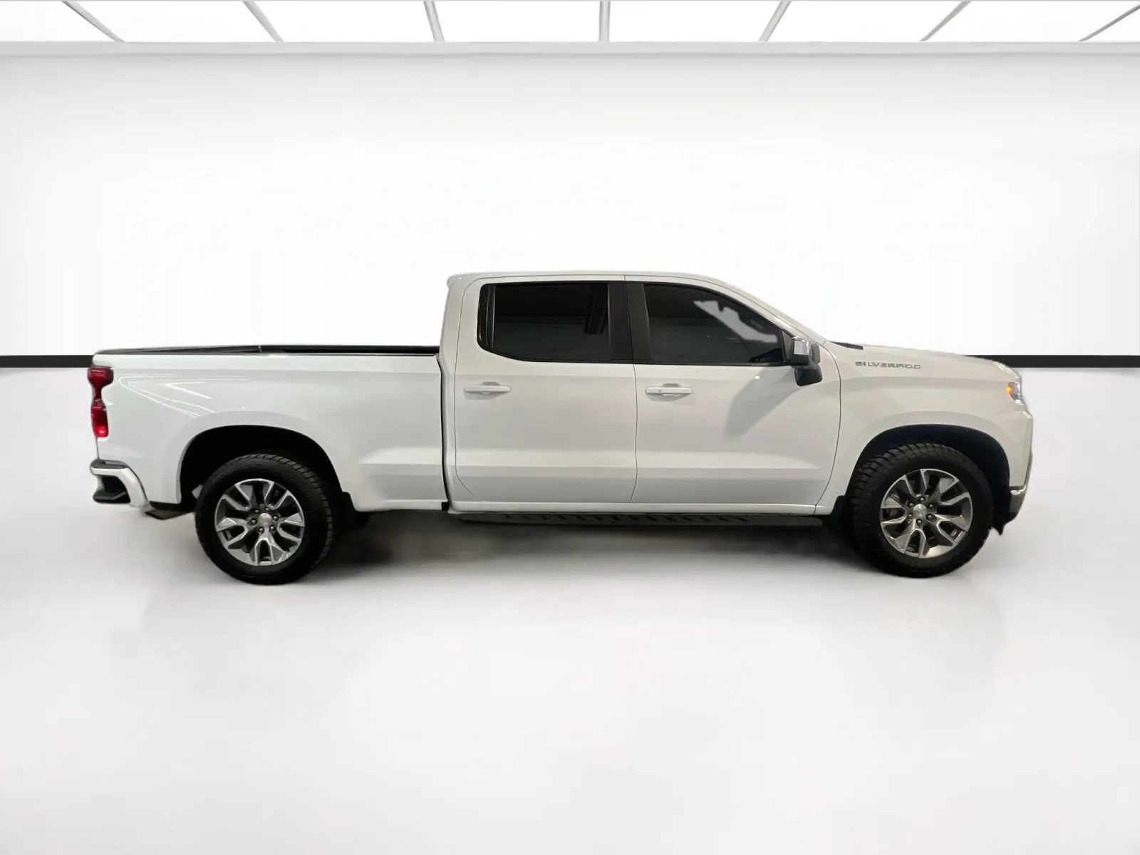 Chevrolet Silverado photo 22