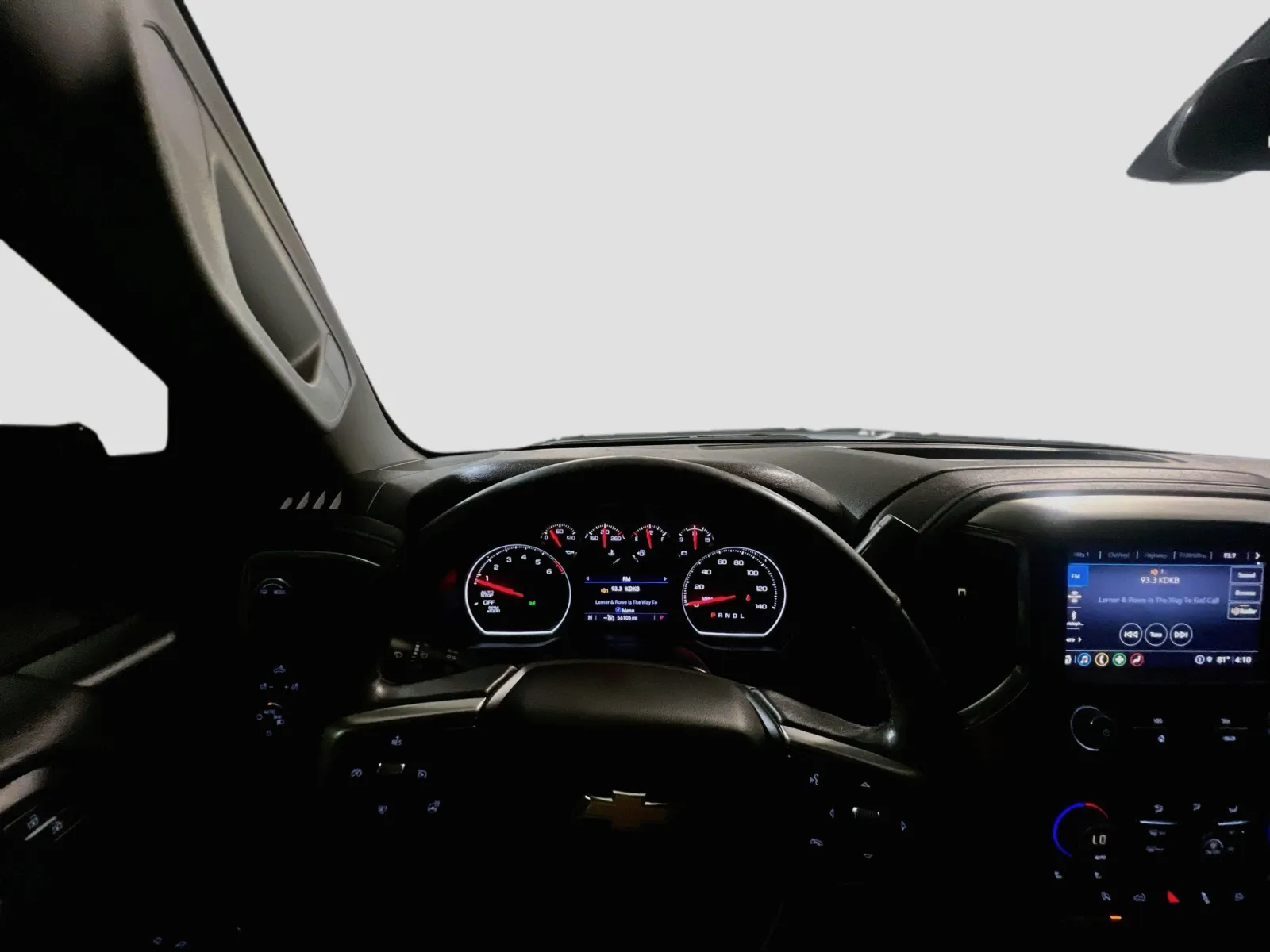 Chevrolet Silverado photo 7