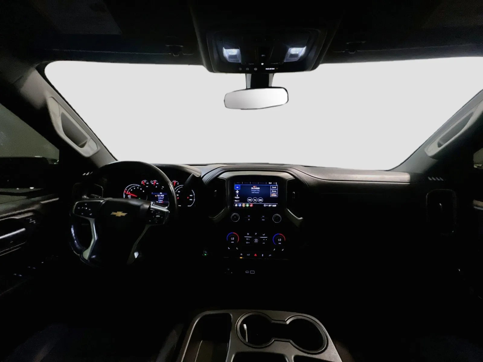 Chevrolet Silverado photo 15