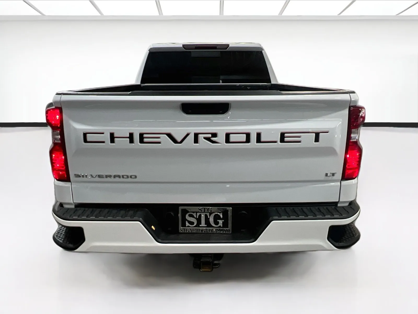 Chevrolet Silverado photo 5