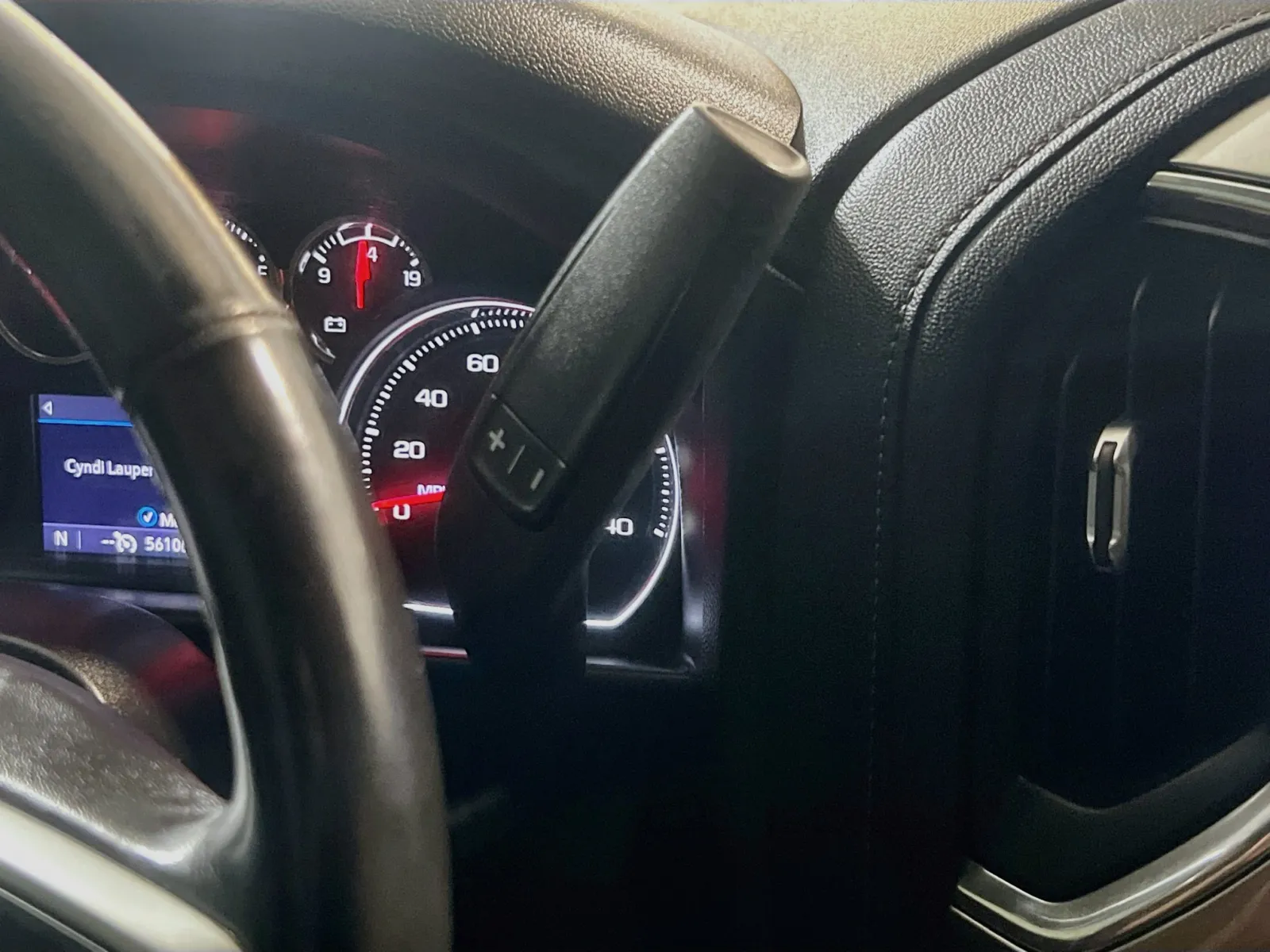 Chevrolet Silverado photo 12