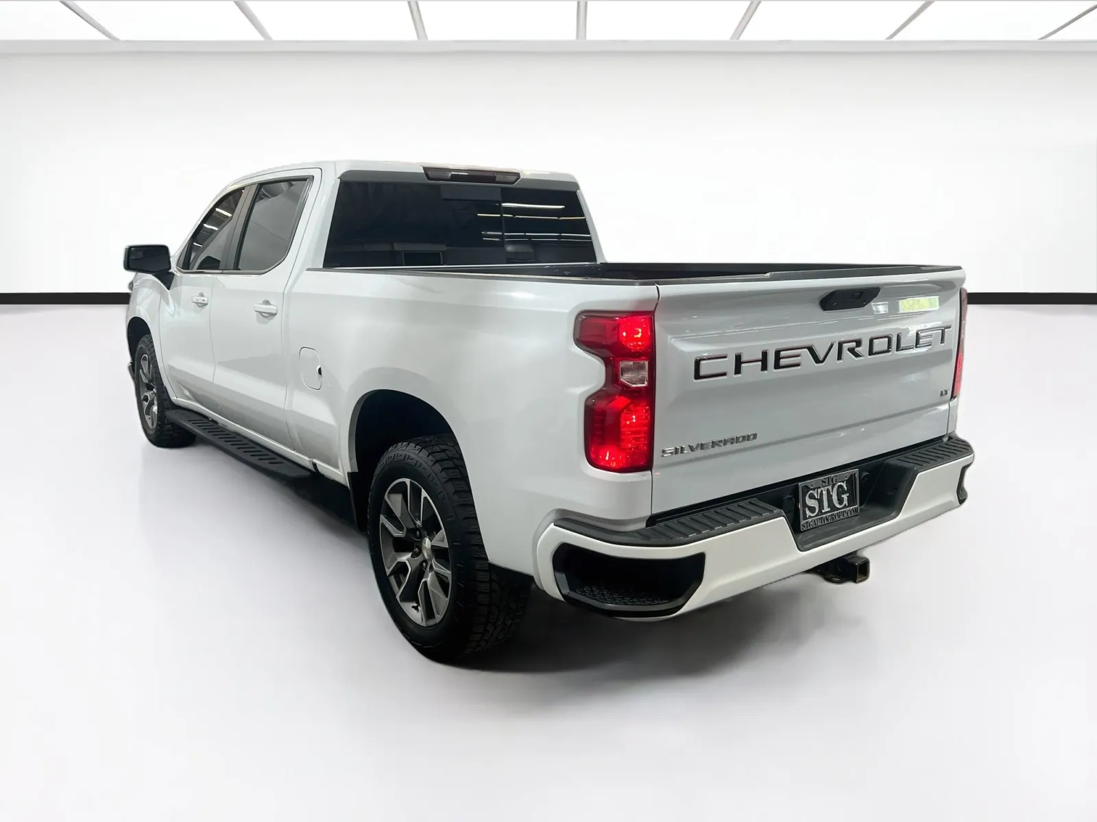 Chevrolet Silverado photo 6