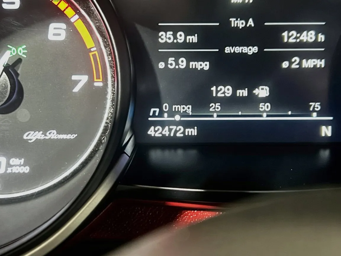 Alfa Romeo Stelvio photo 8