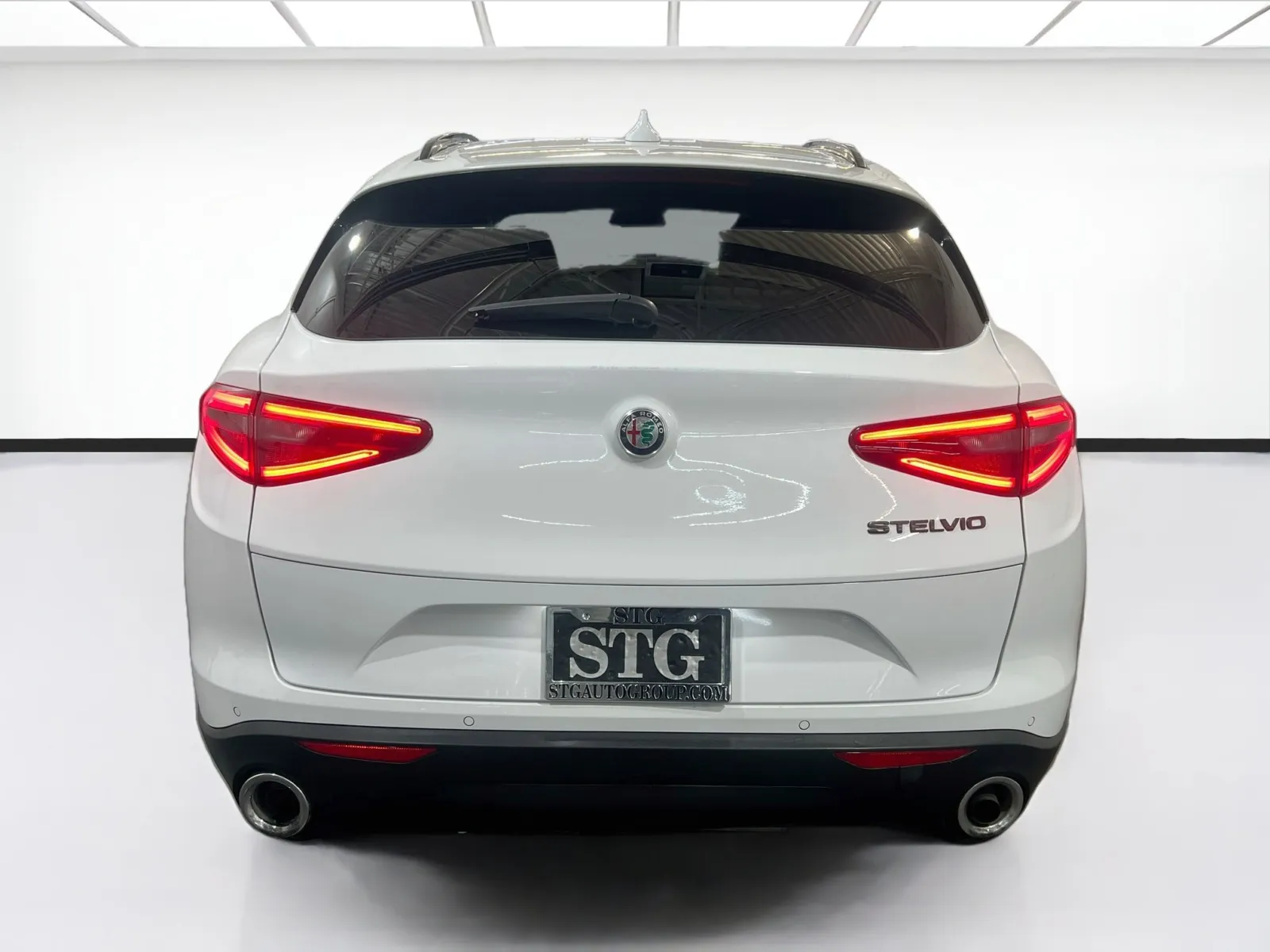 Alfa Romeo Stelvio photo 5