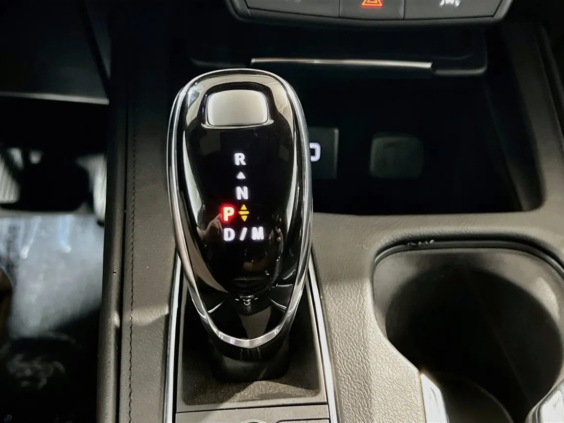 Cadillac XT4 photo 12