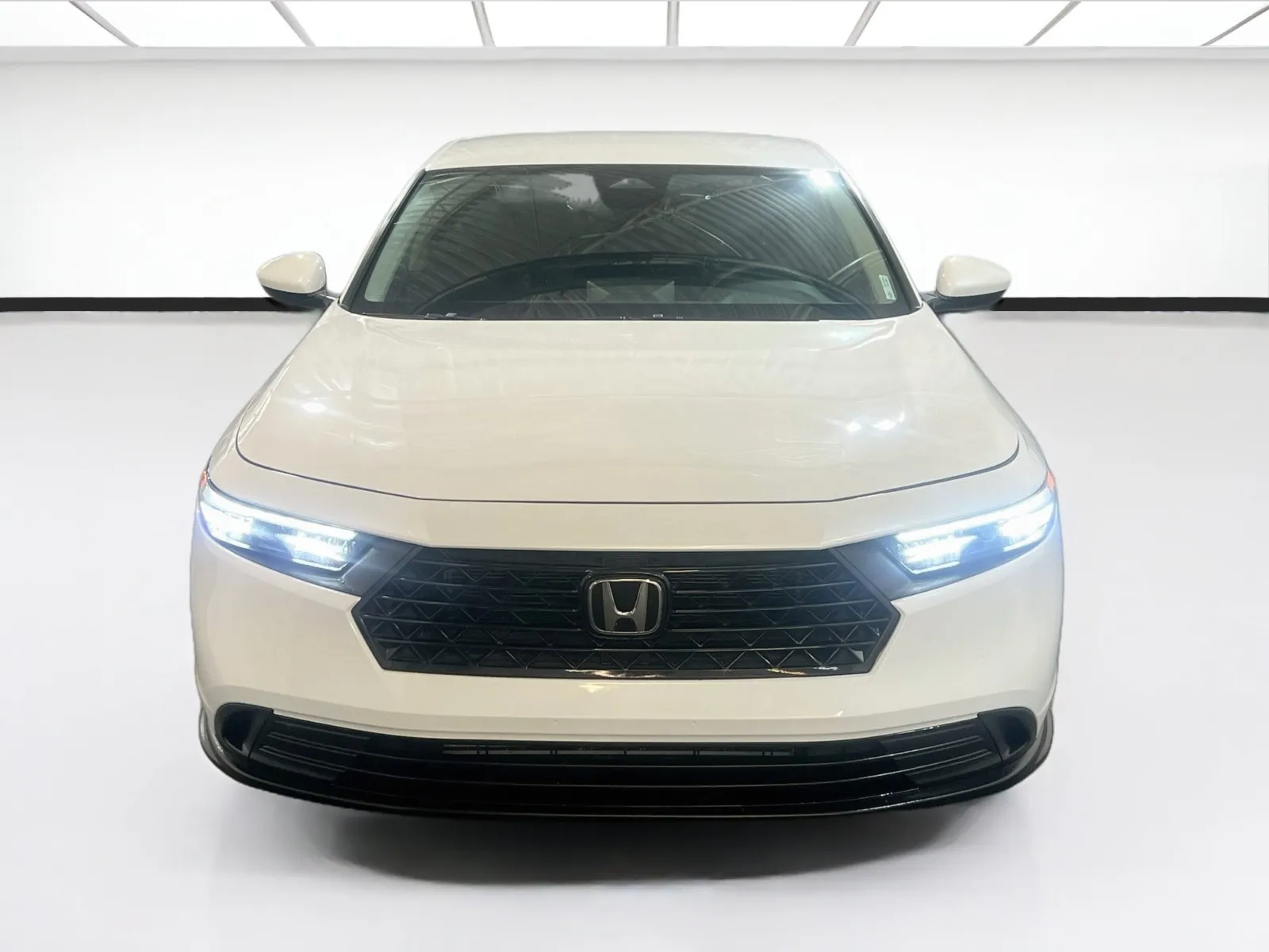 Honda Accord photo 2