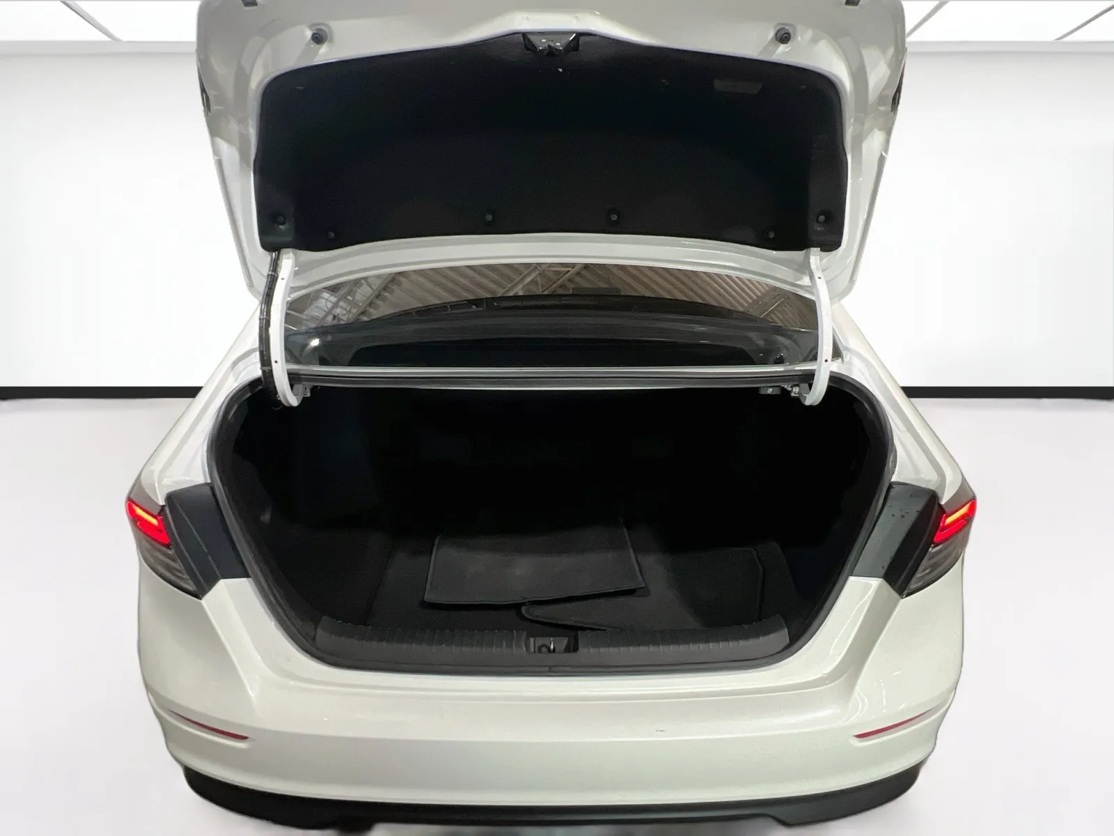 Honda Accord photo 17