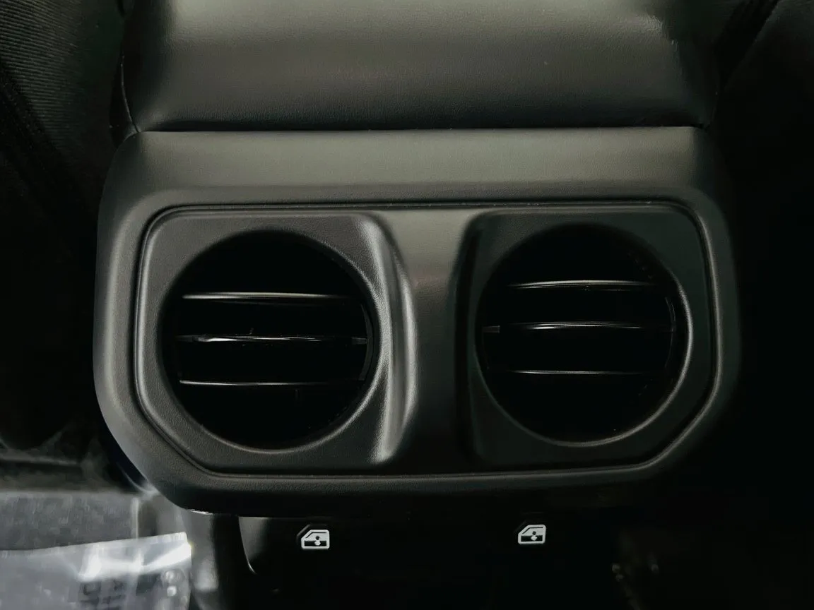Jeep Gladiator photo 17