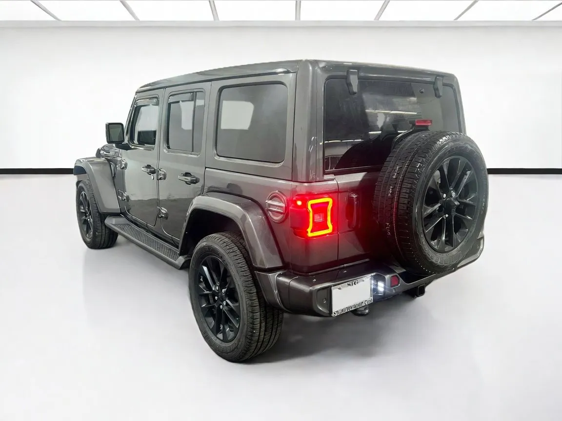 Jeep Wrangler photo 6