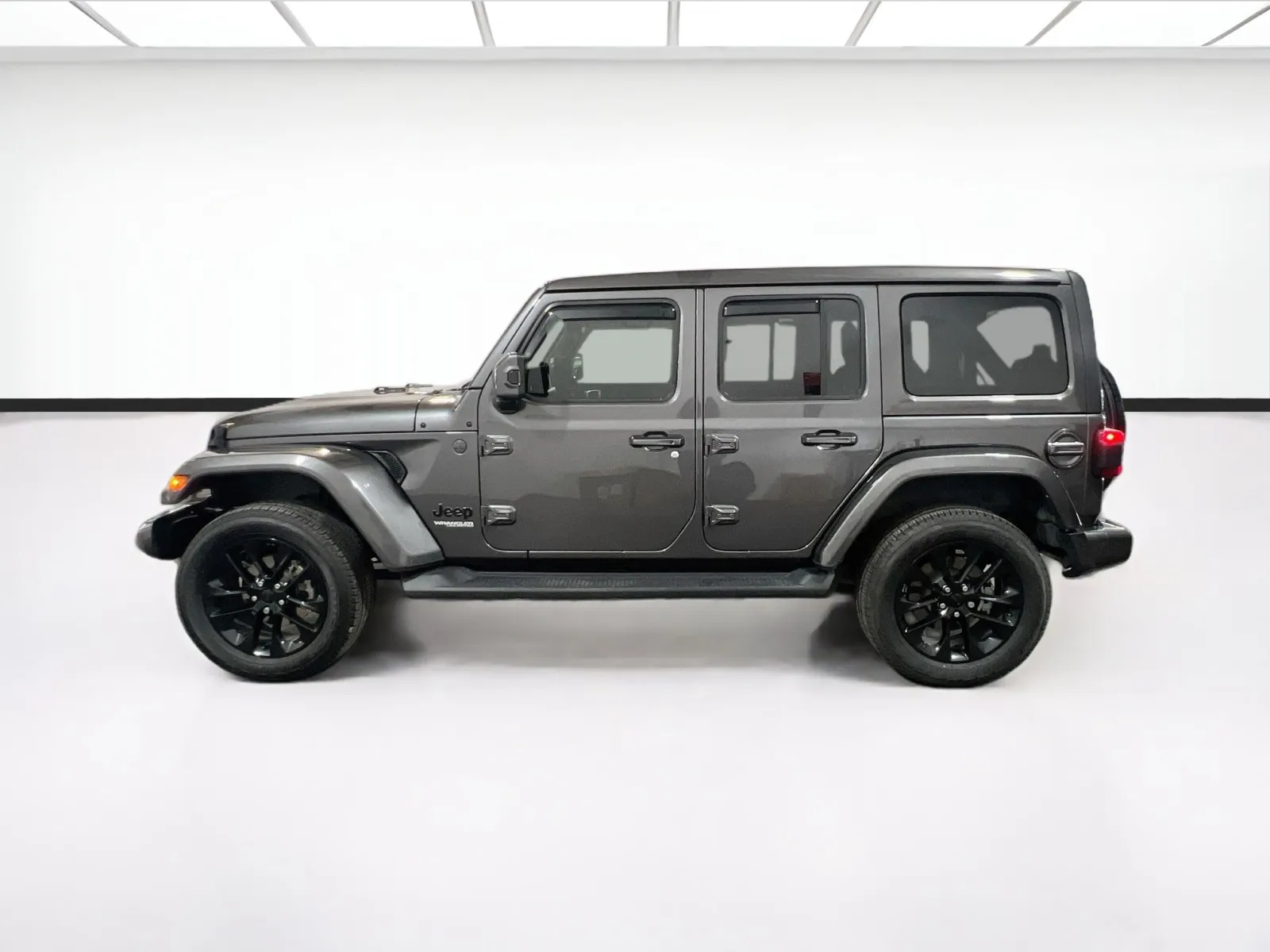 Jeep Wrangler photo 23
