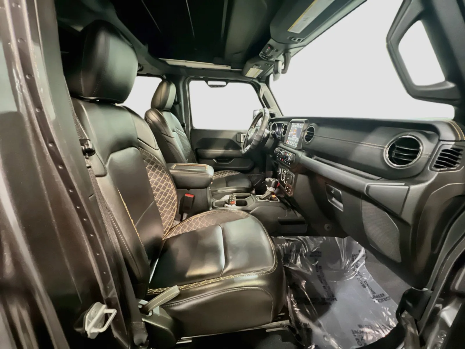 Jeep Wrangler photo 21