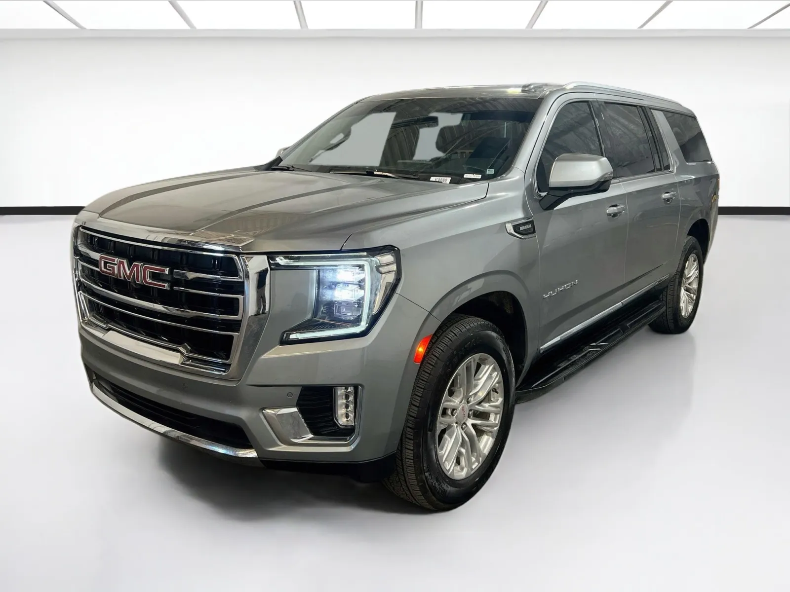Gray 2024 GMC Yukon XL SLT for sale in Chandler, AZ