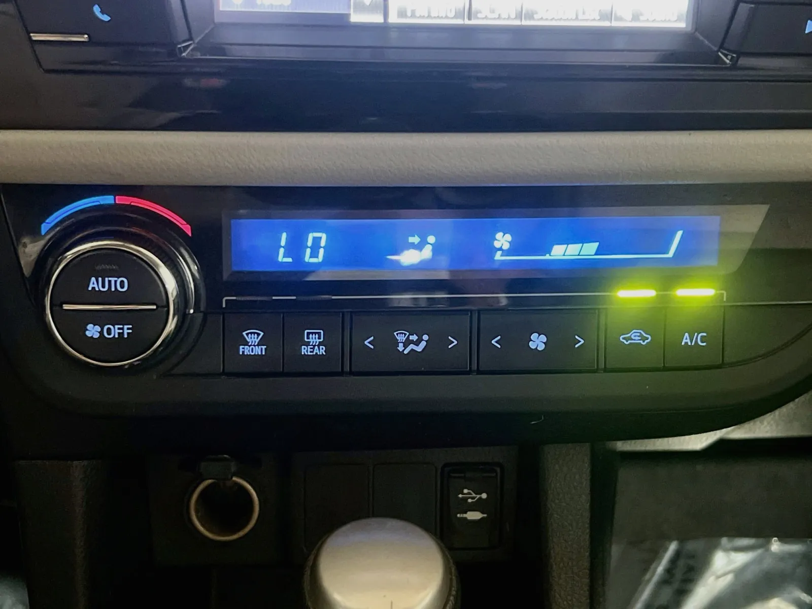 Toyota Corolla photo 11