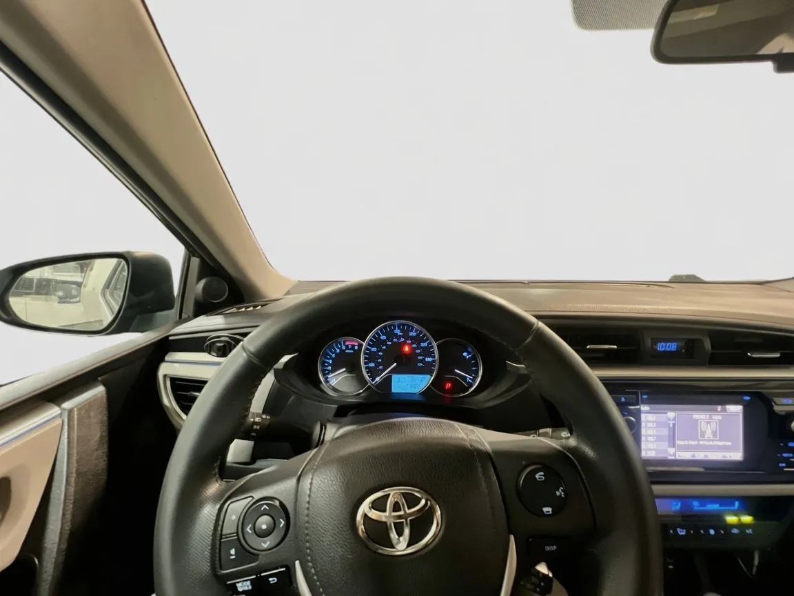 Toyota Corolla photo 7