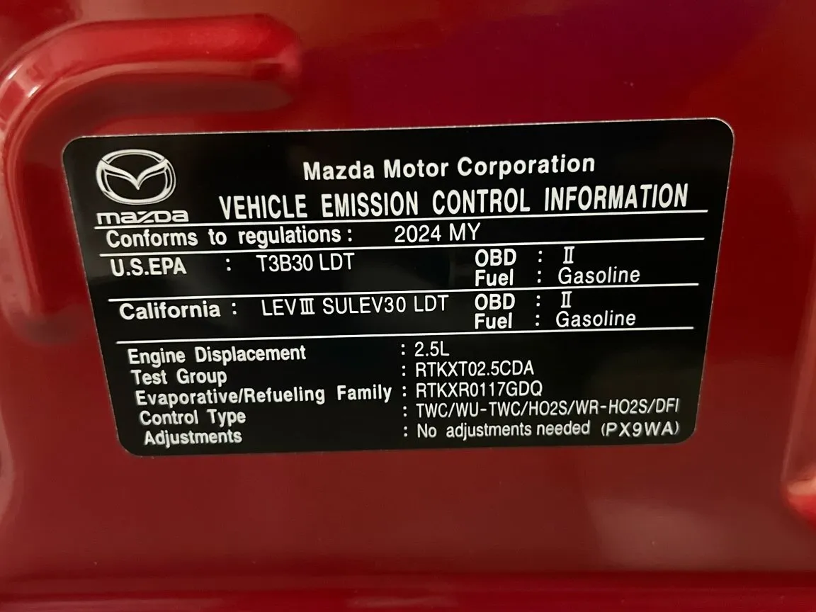 Mazda CX-50 photo 21