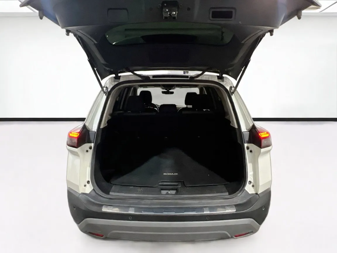 Nissan Rogue photo 18