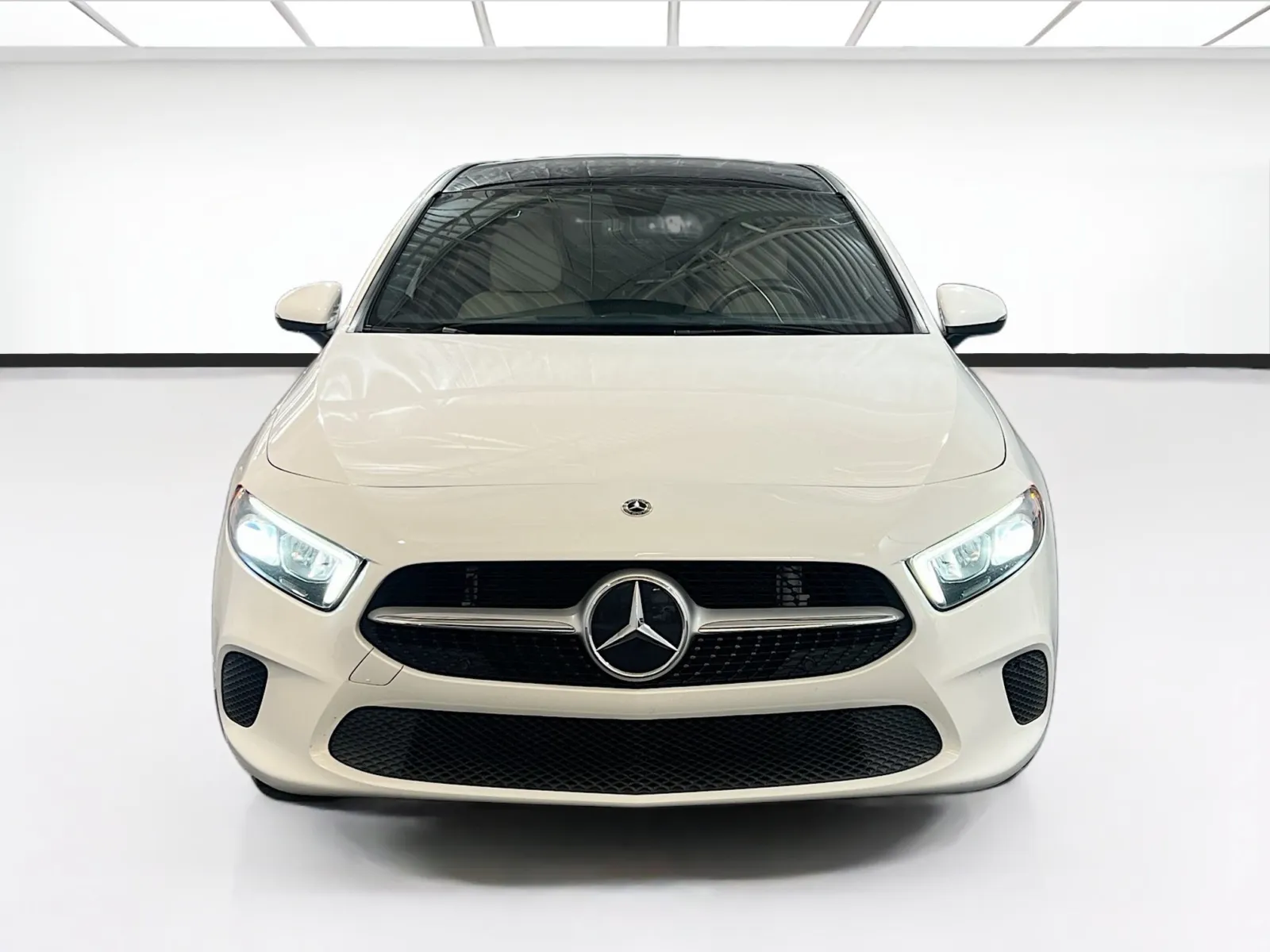 Mercedes-Benz A-Class photo 2