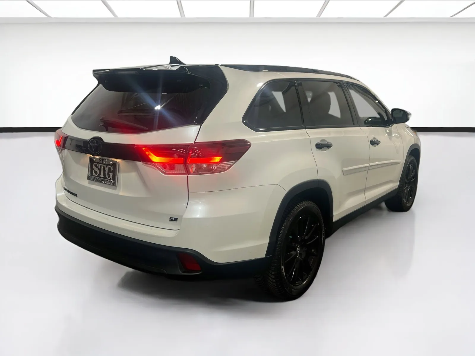Toyota Highlander photo 4