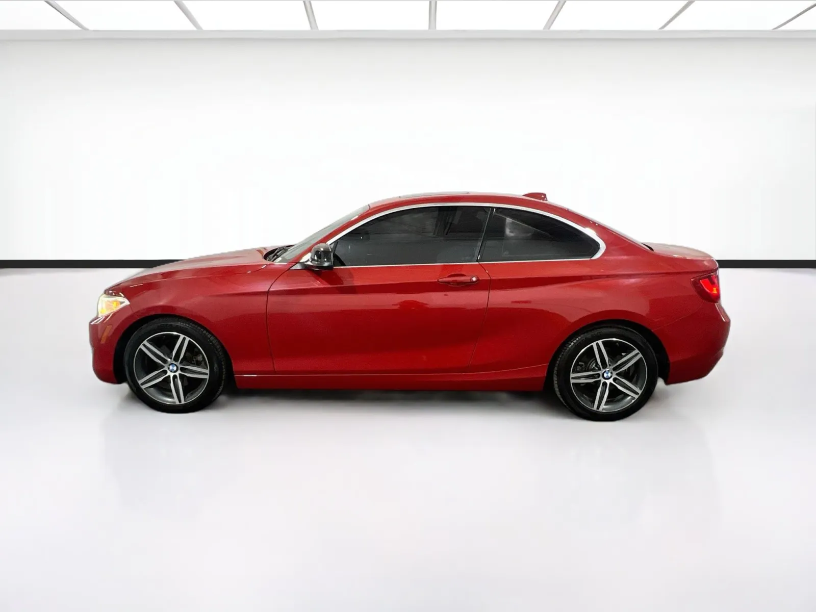 BMW 2 Series photo 23