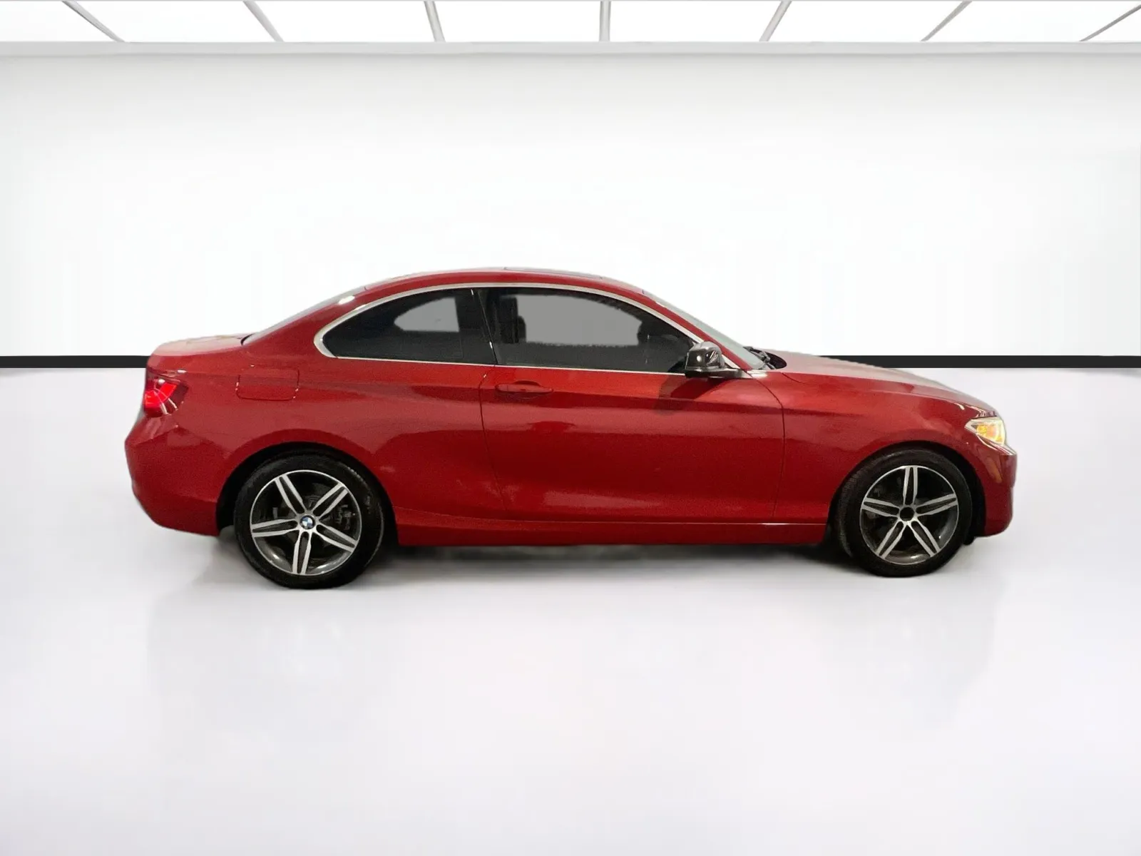 BMW 2 Series photo 24