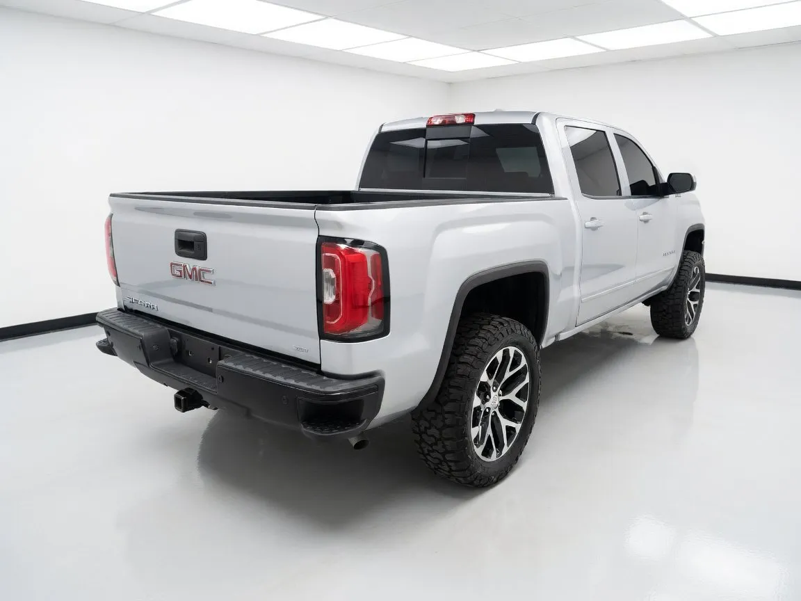 GMC Sierra photo 4