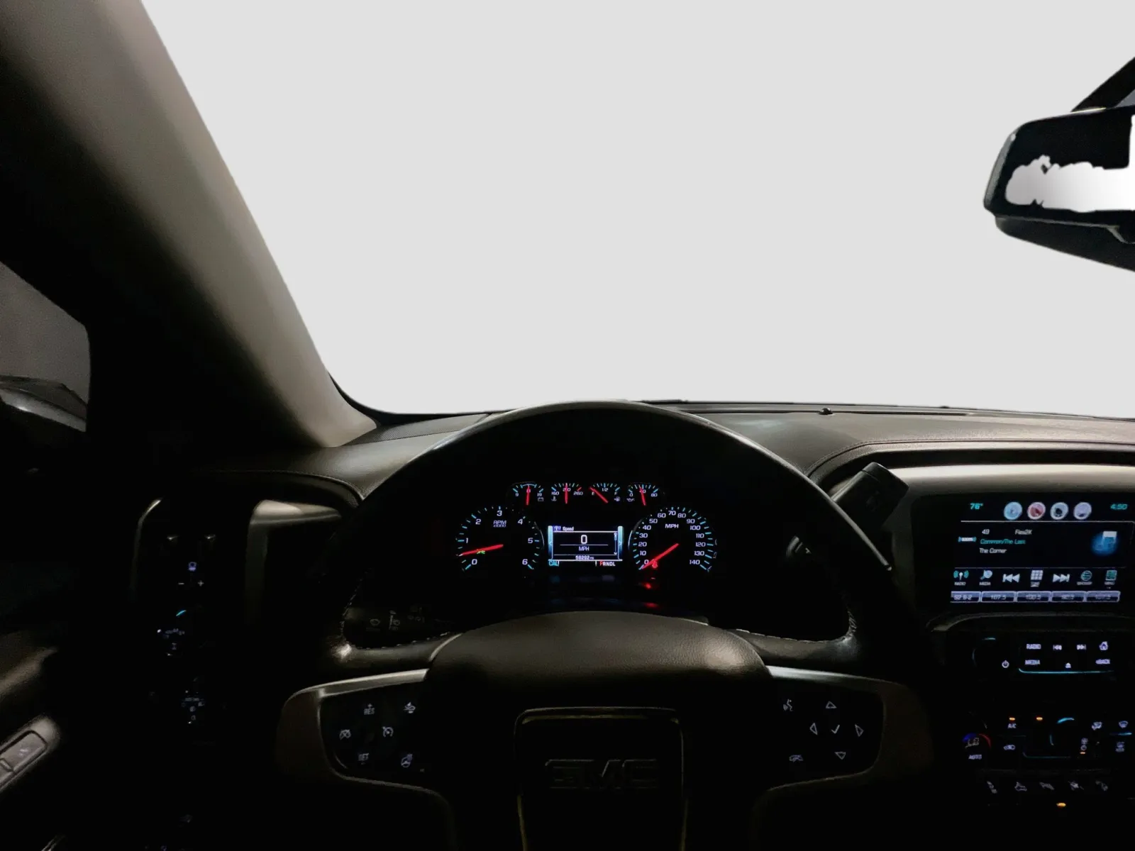 GMC Sierra photo 7