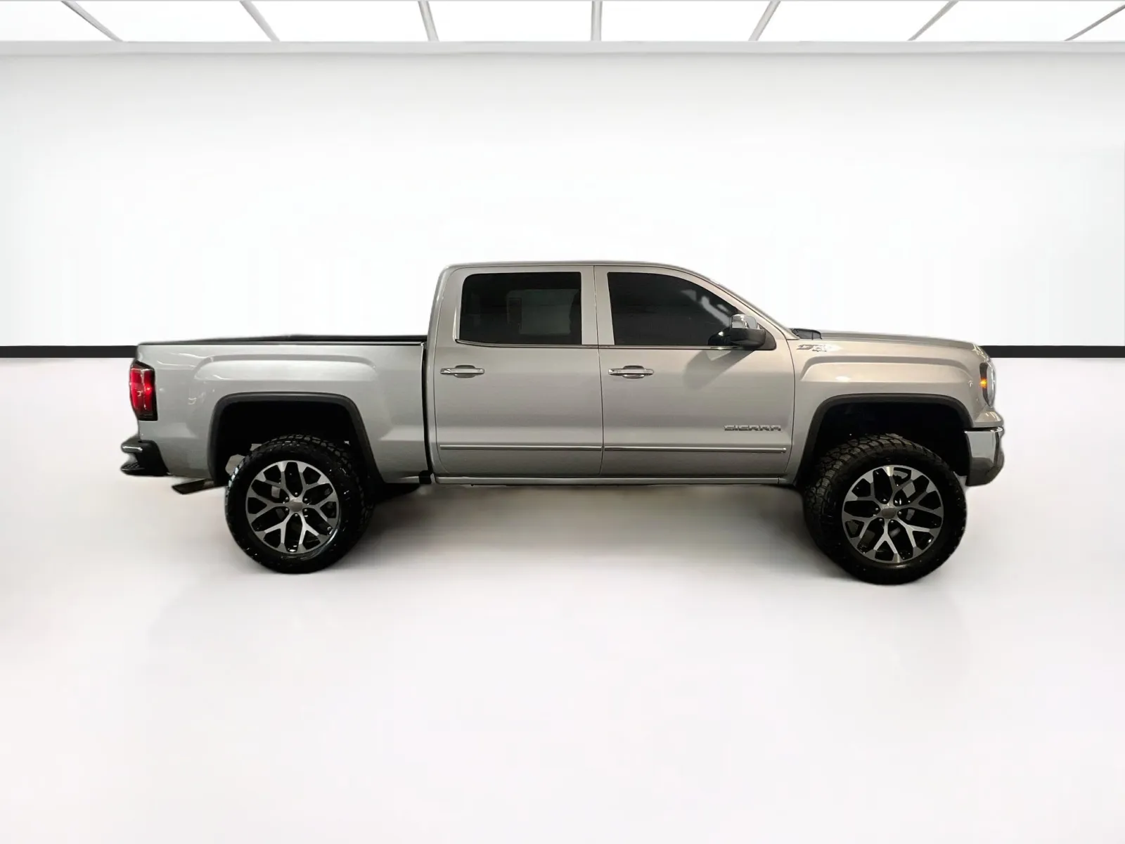 GMC Sierra photo 23