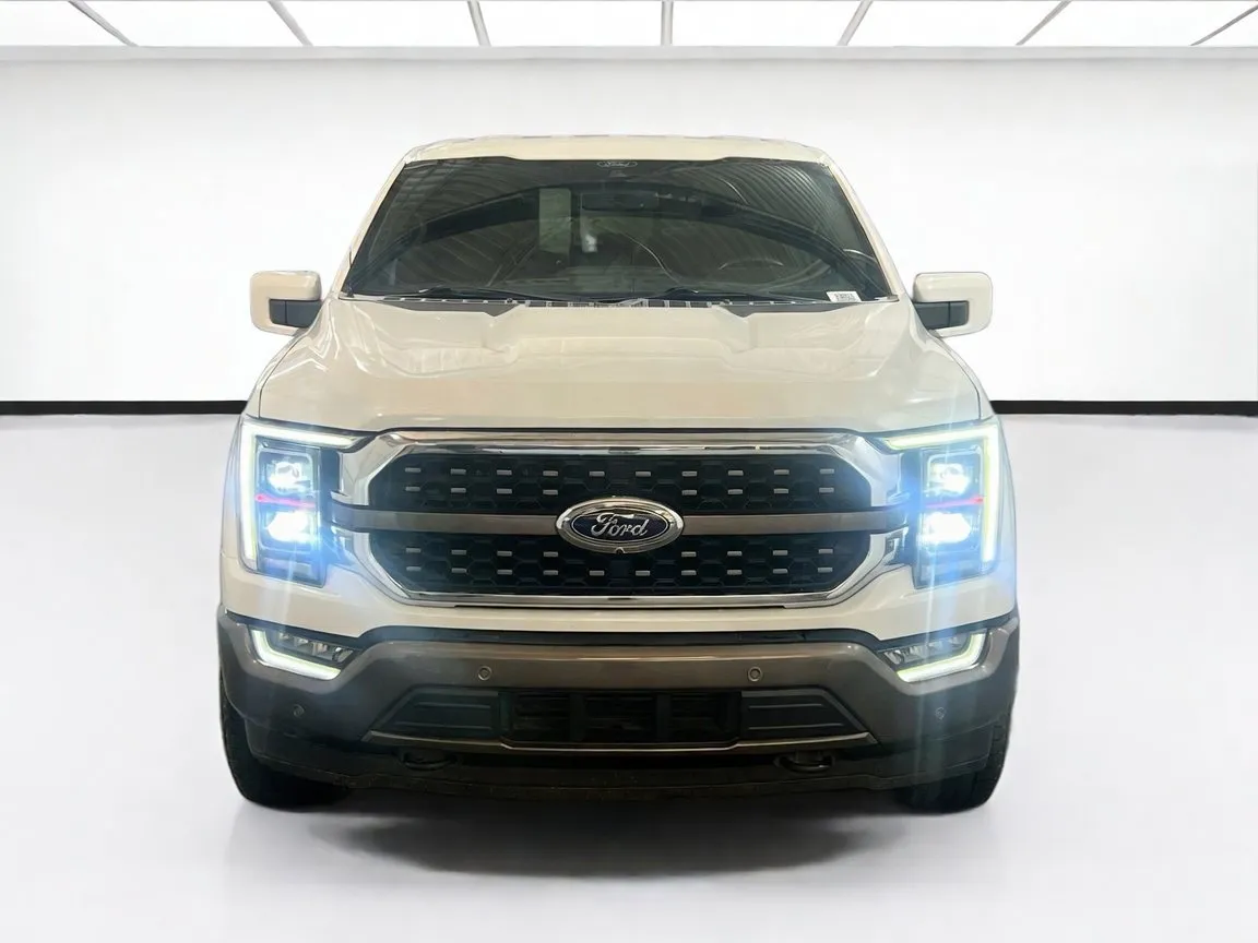 Ford F-150 photo 2