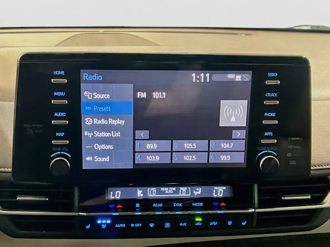 Toyota Sienna photo 11