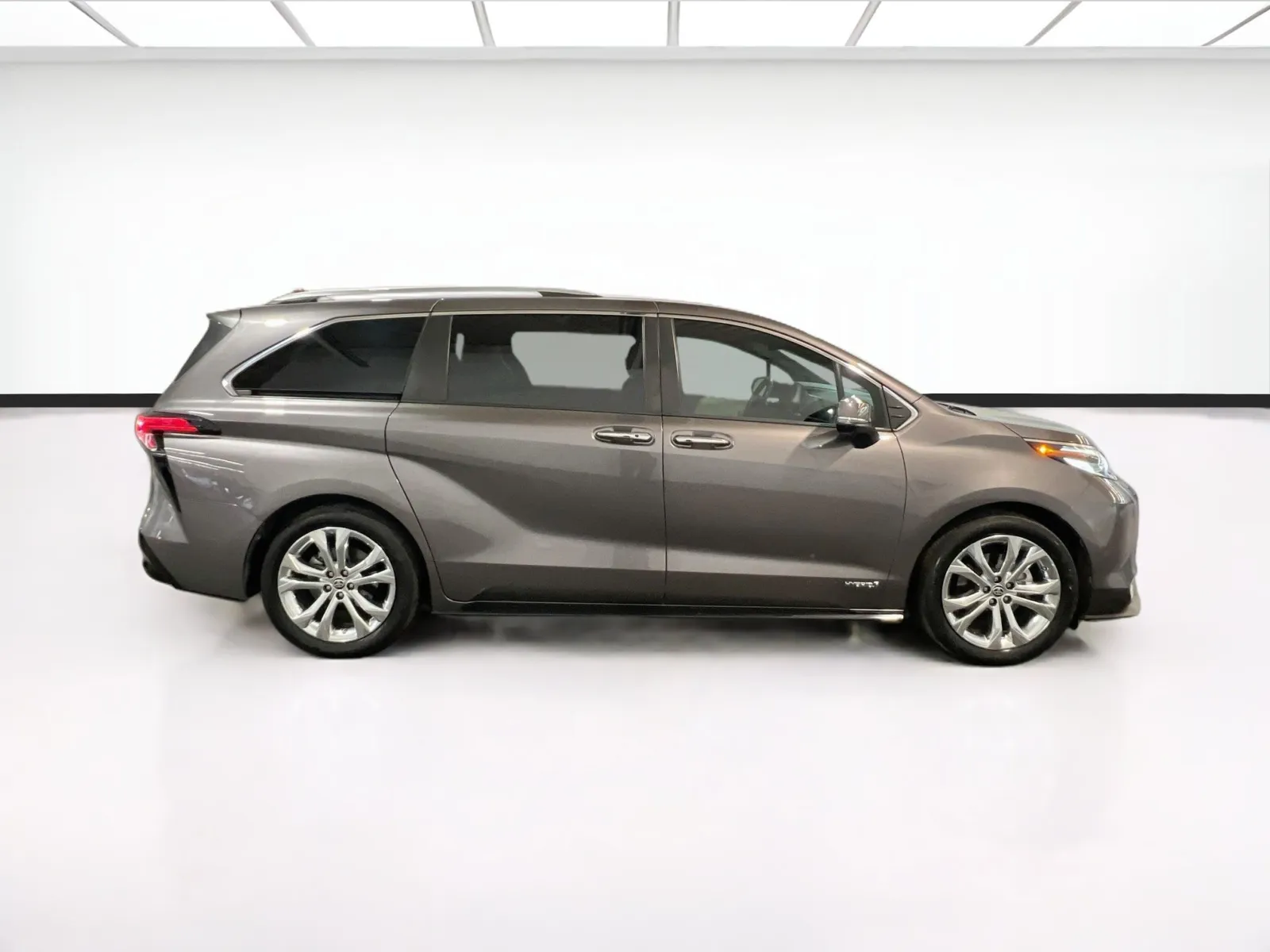 Toyota Sienna photo 26