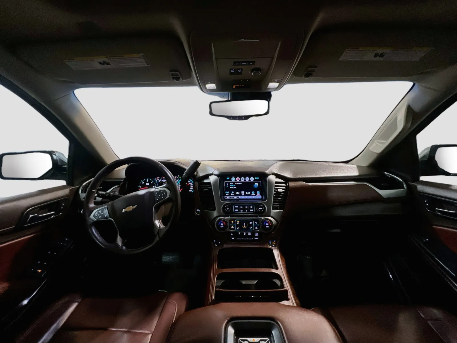 Chevrolet Suburban photo 18