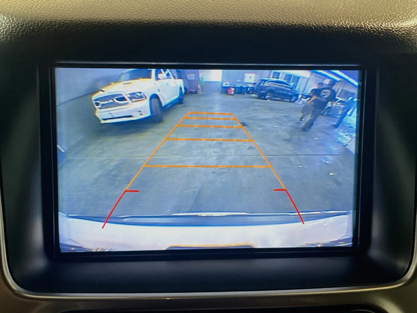Chevrolet Suburban photo 10