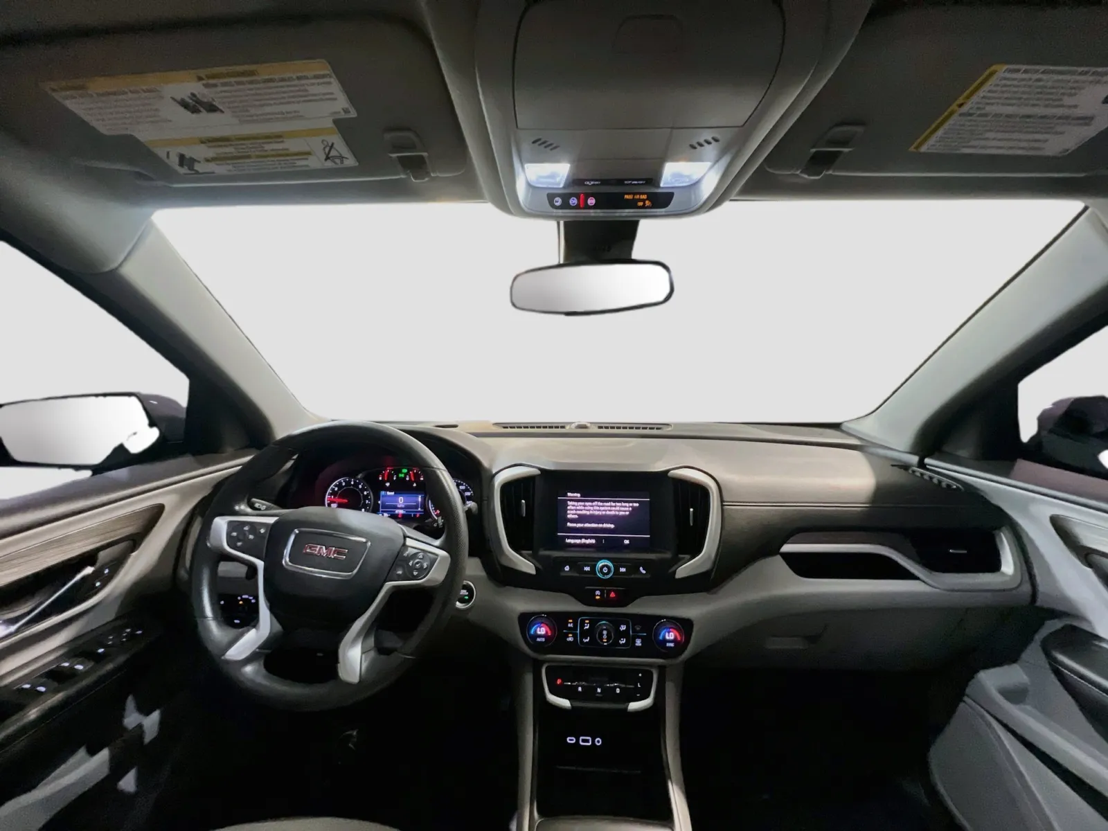 GMC Terrain photo 15