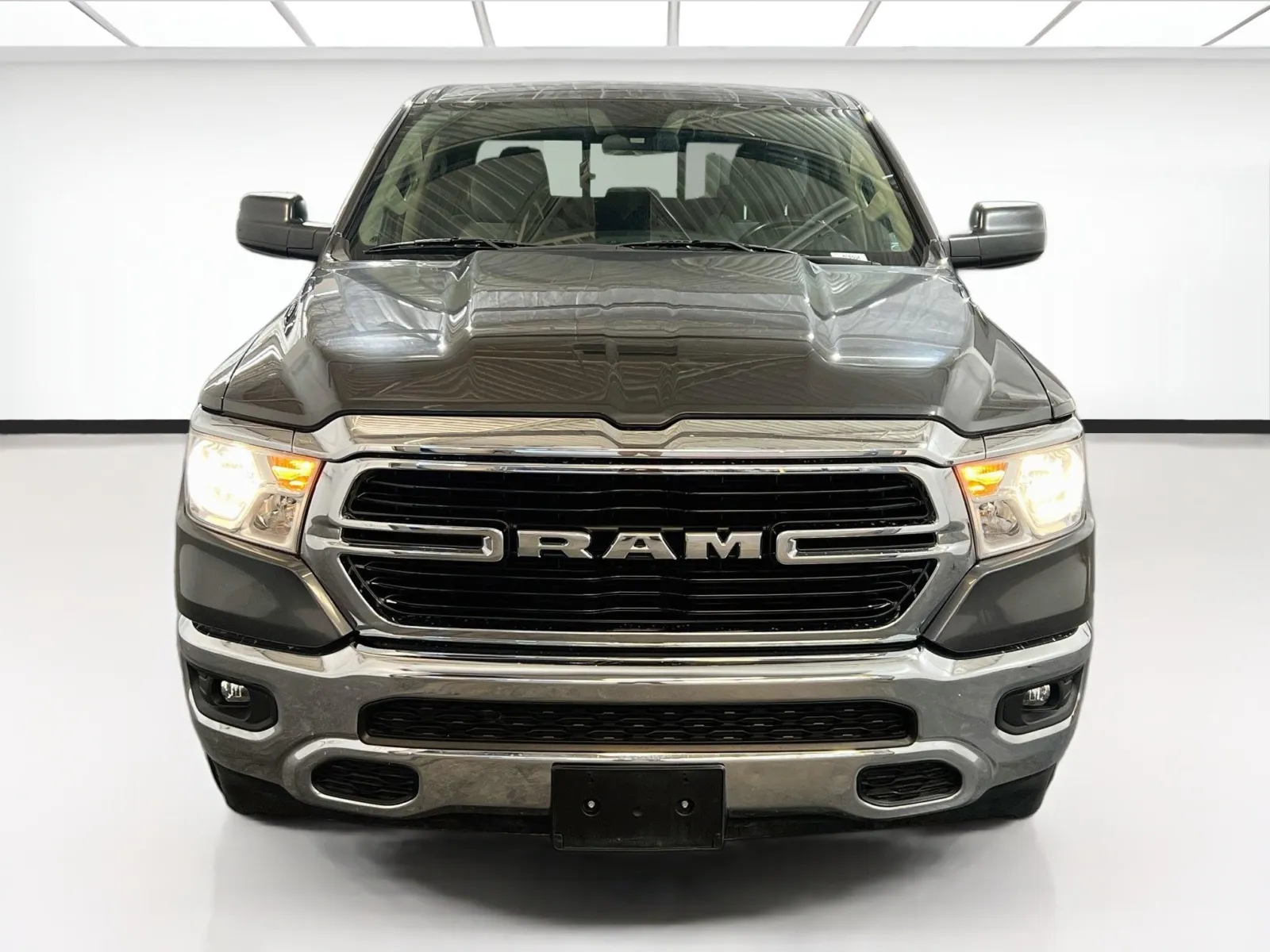Ram 1500 photo 2