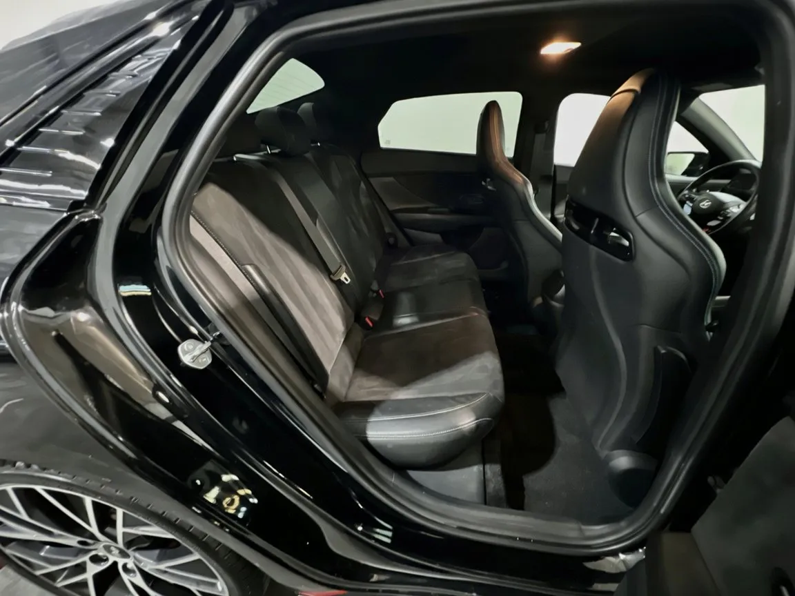 Hyundai Elantra N photo 21