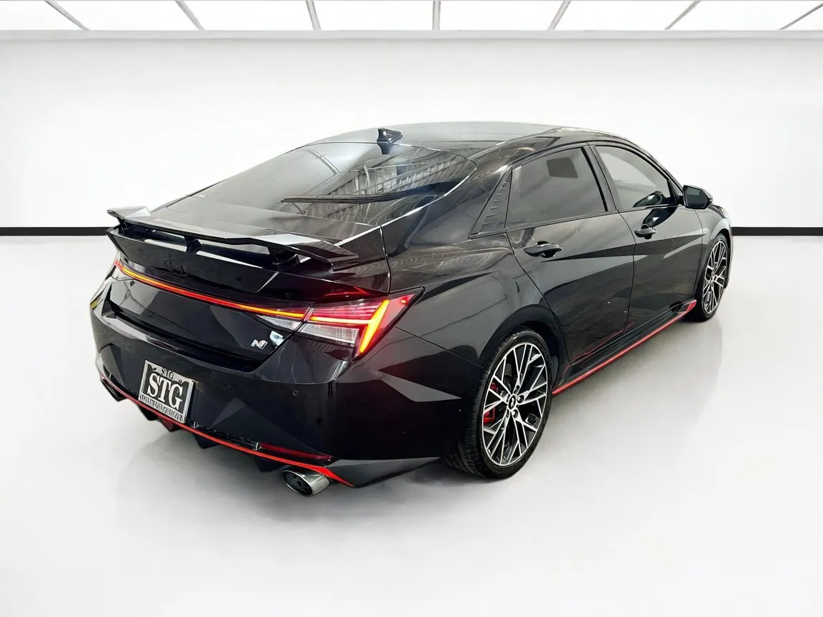 Hyundai Elantra N photo 4