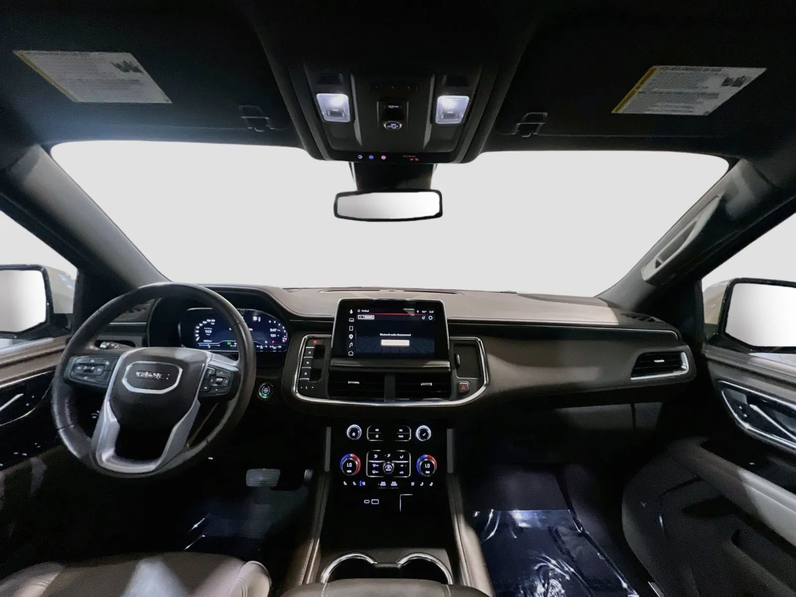 GMC Yukon photo 17