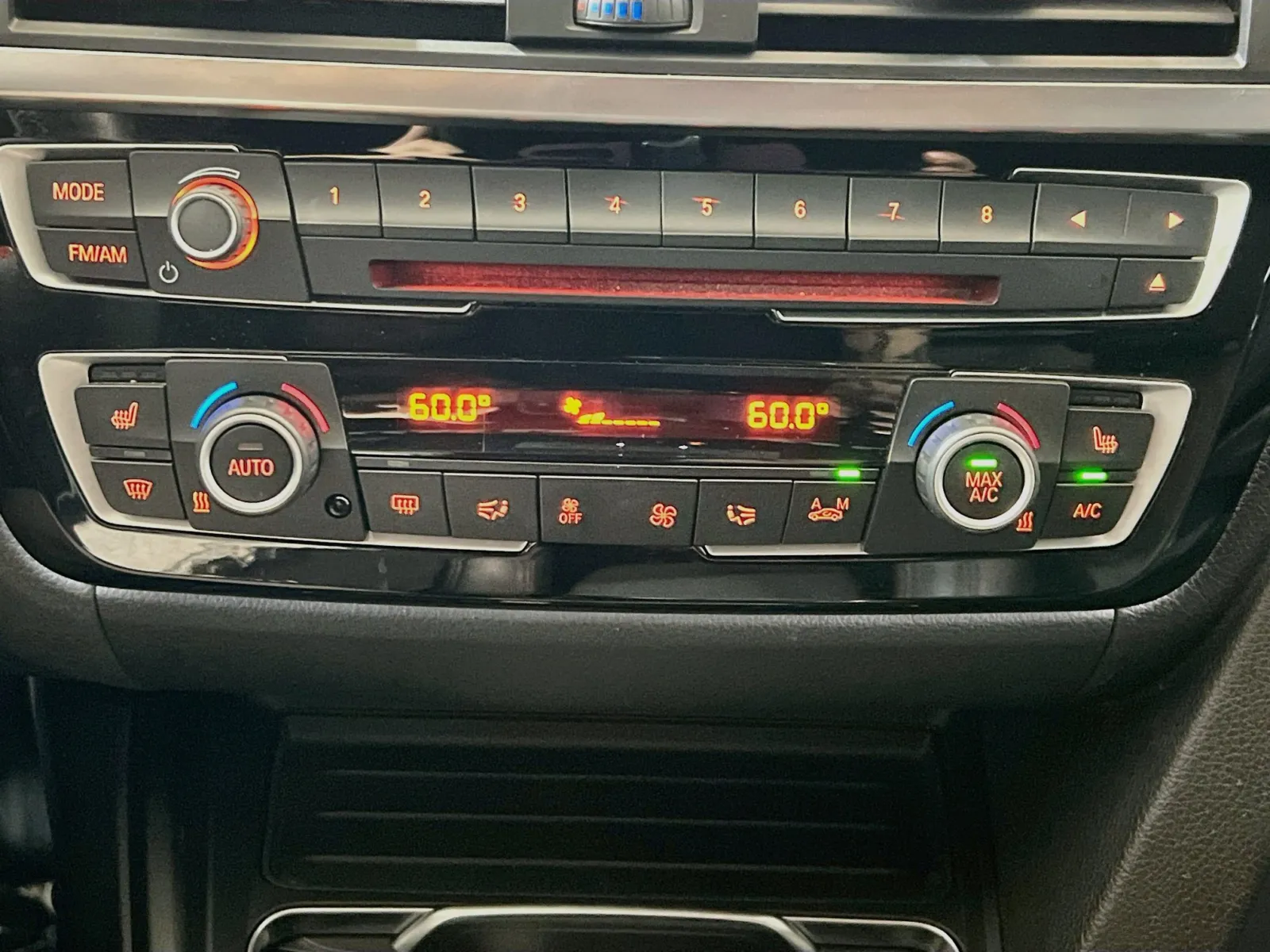 BMW 3 Series photo 12