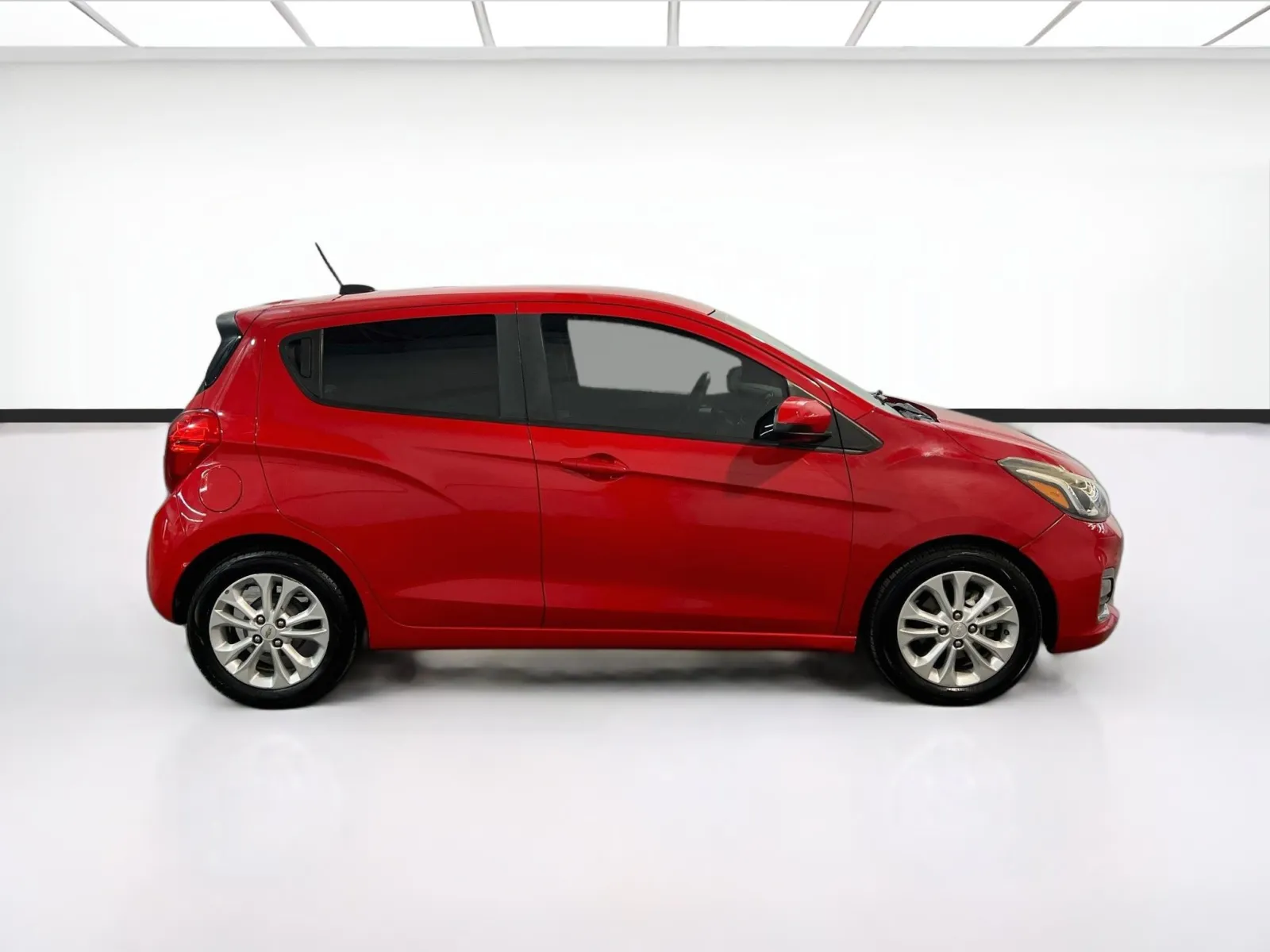 Chevrolet Spark photo 21